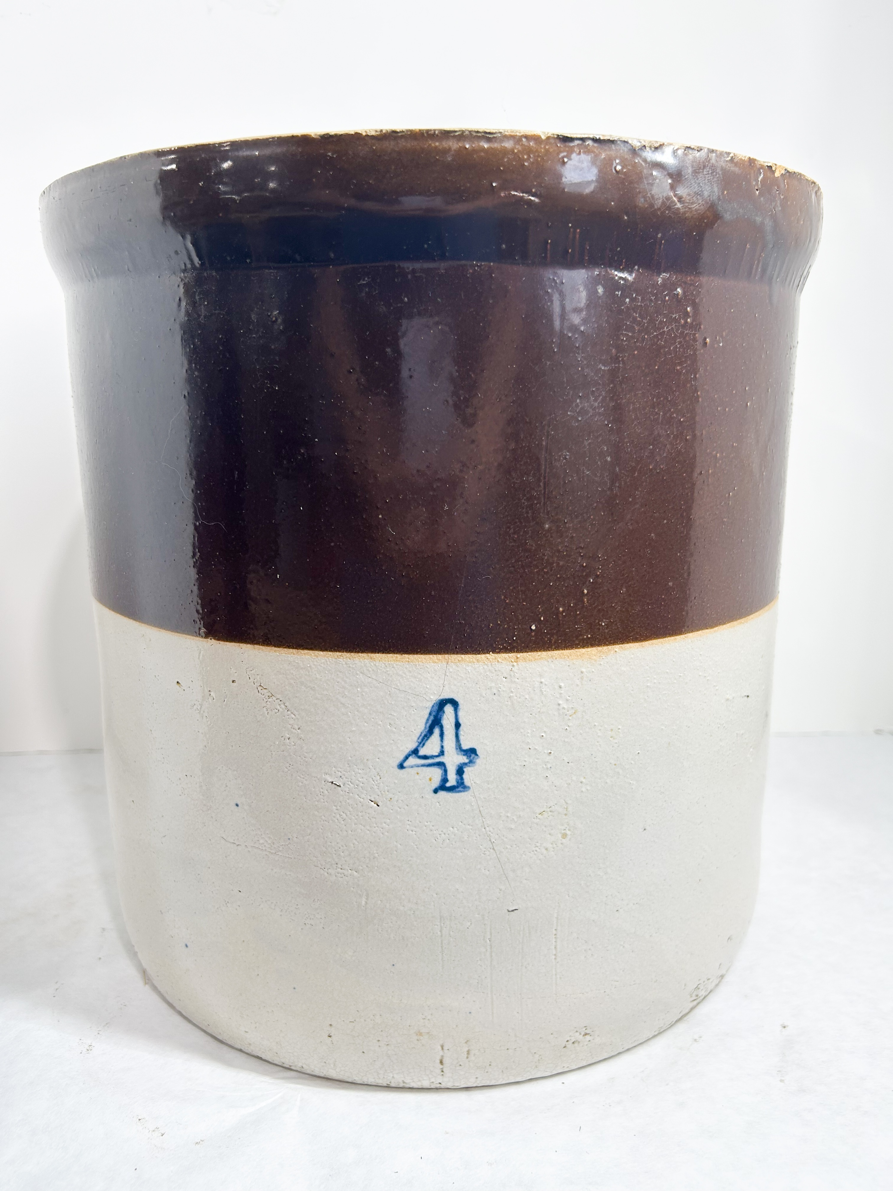 TWO-TONE FOUR GALLON STONEWARE CROCK