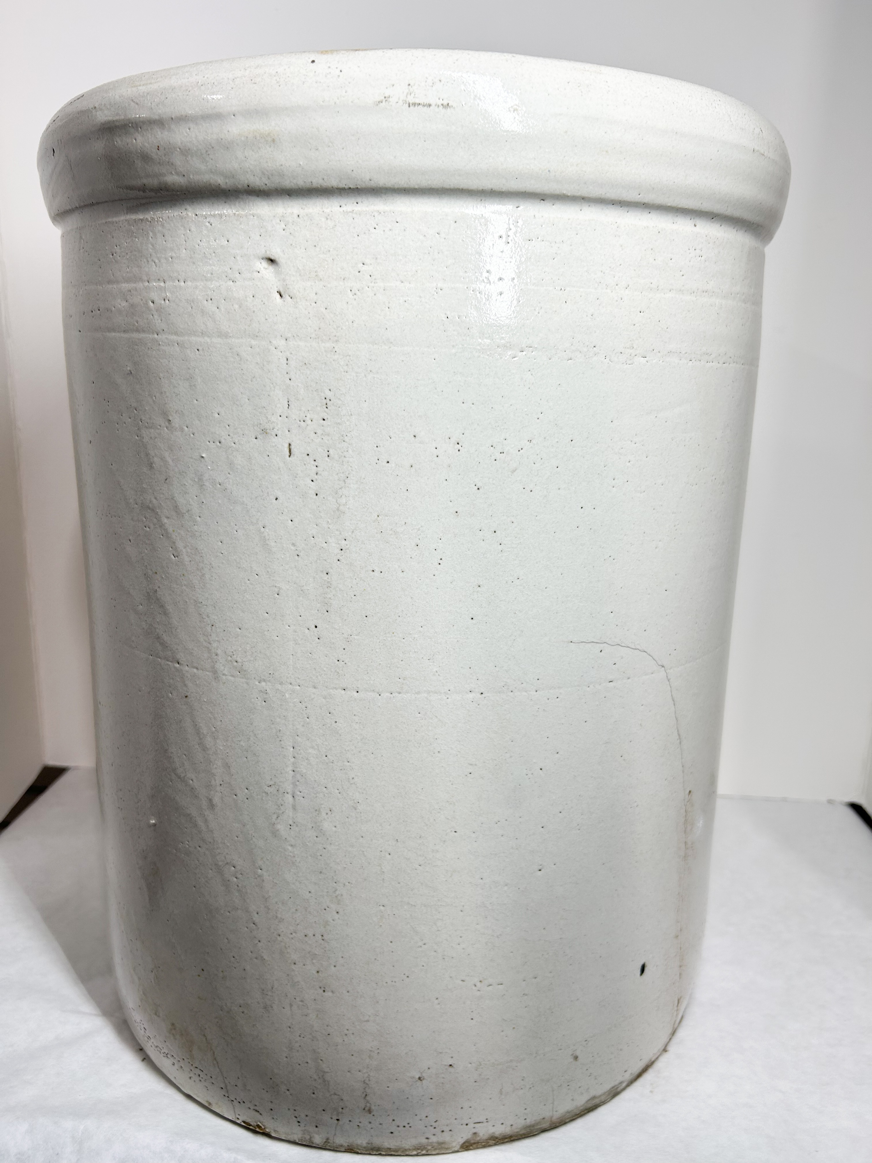 LARGE STONEWARE CYLINDRICAL STORAGE CROCK