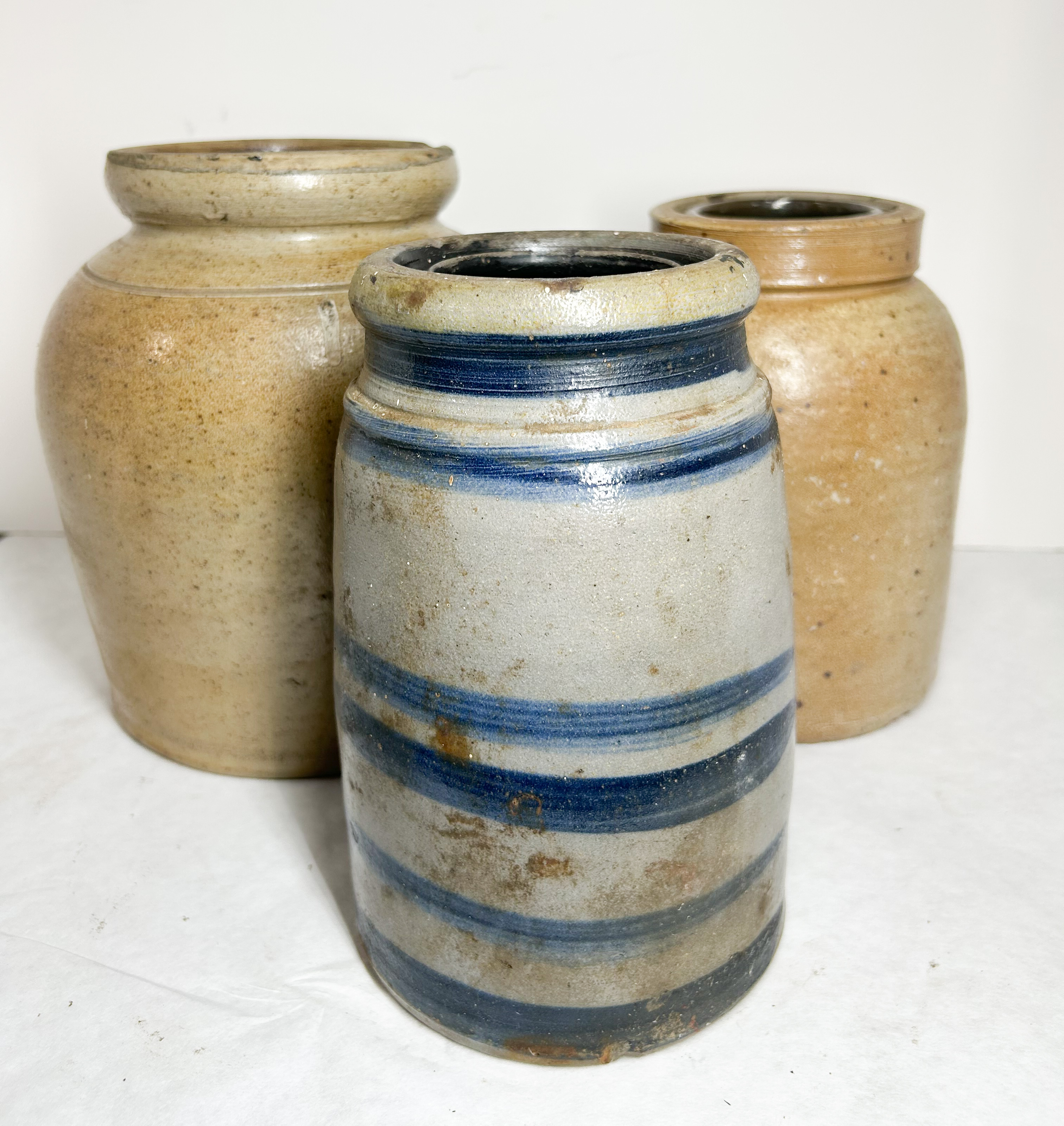 THREE AMERICAN SALT-GLAZED STONEWARE JARS