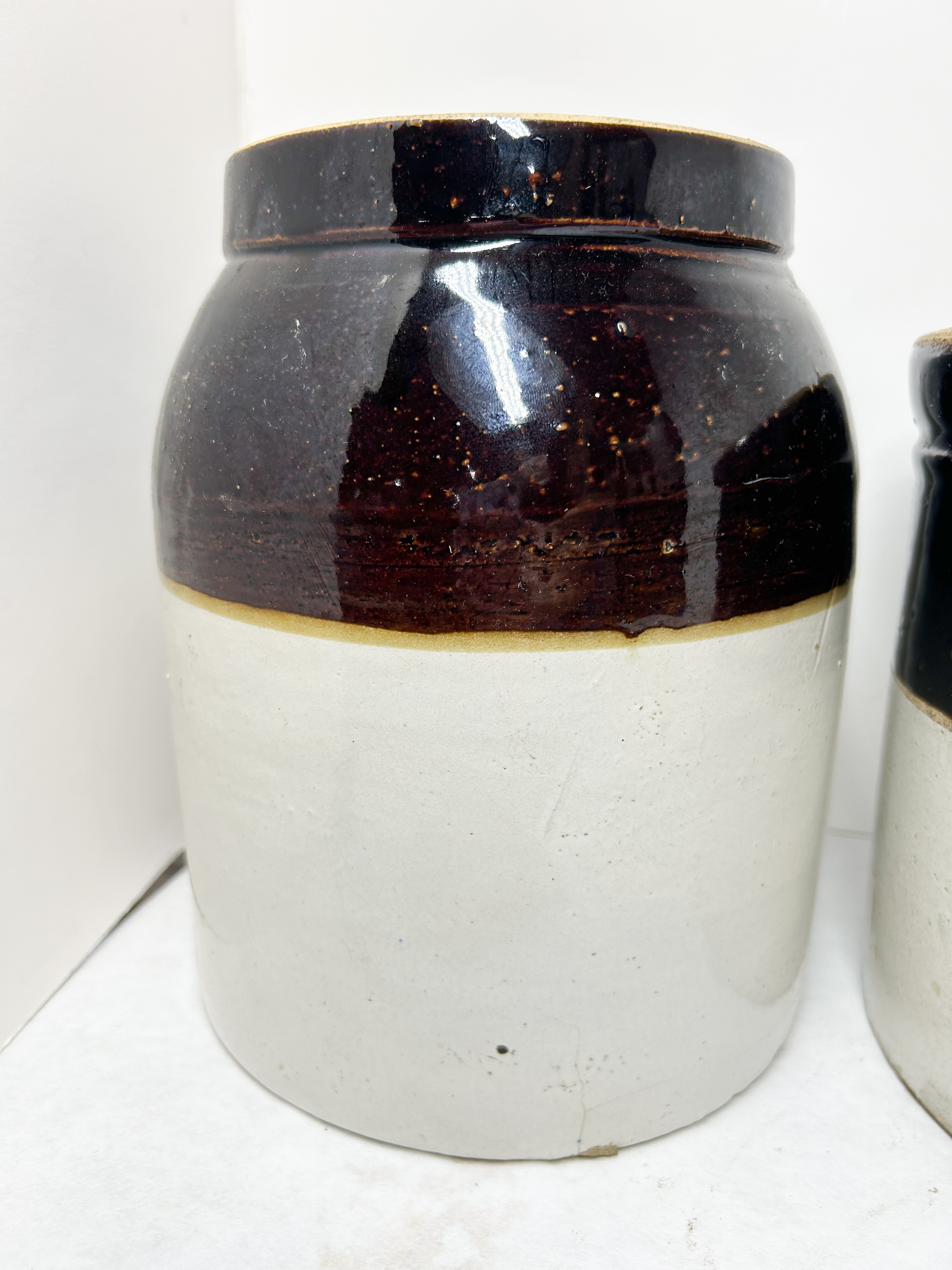 THREE AMERICAN TWO-TONE STONEWARE VESSELS
