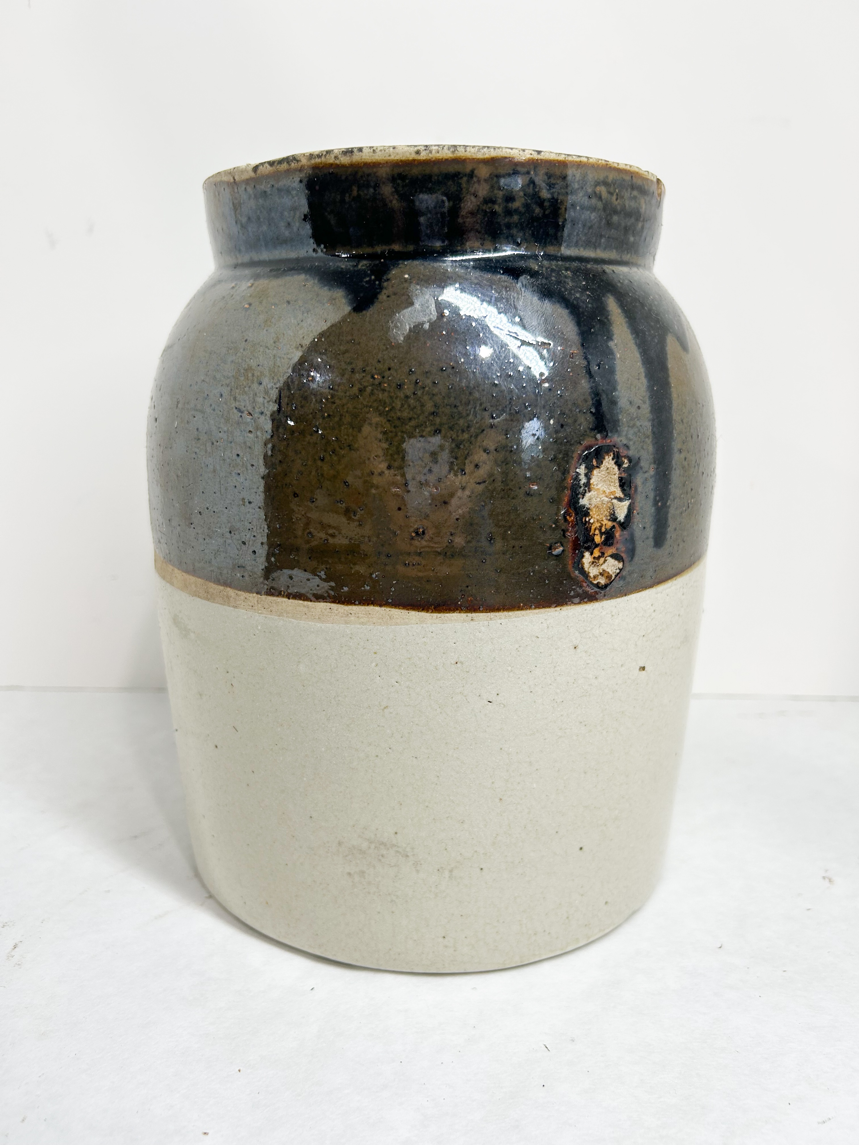 TWO-TONE STONEWARE STORAGE JAR WITH LID