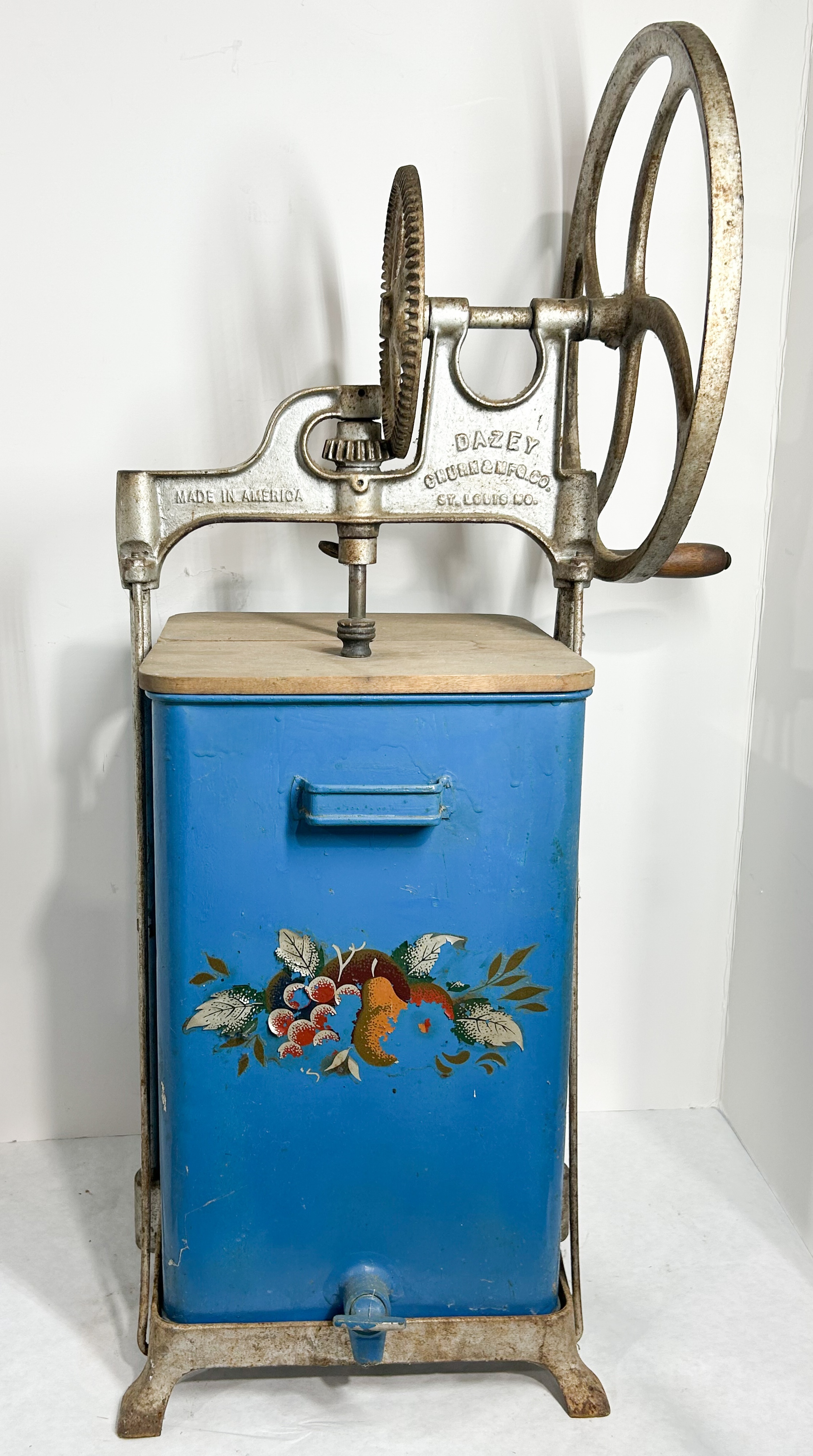 DAZEY CHURN & MFG. CO. BUTTER CHURN, 1917