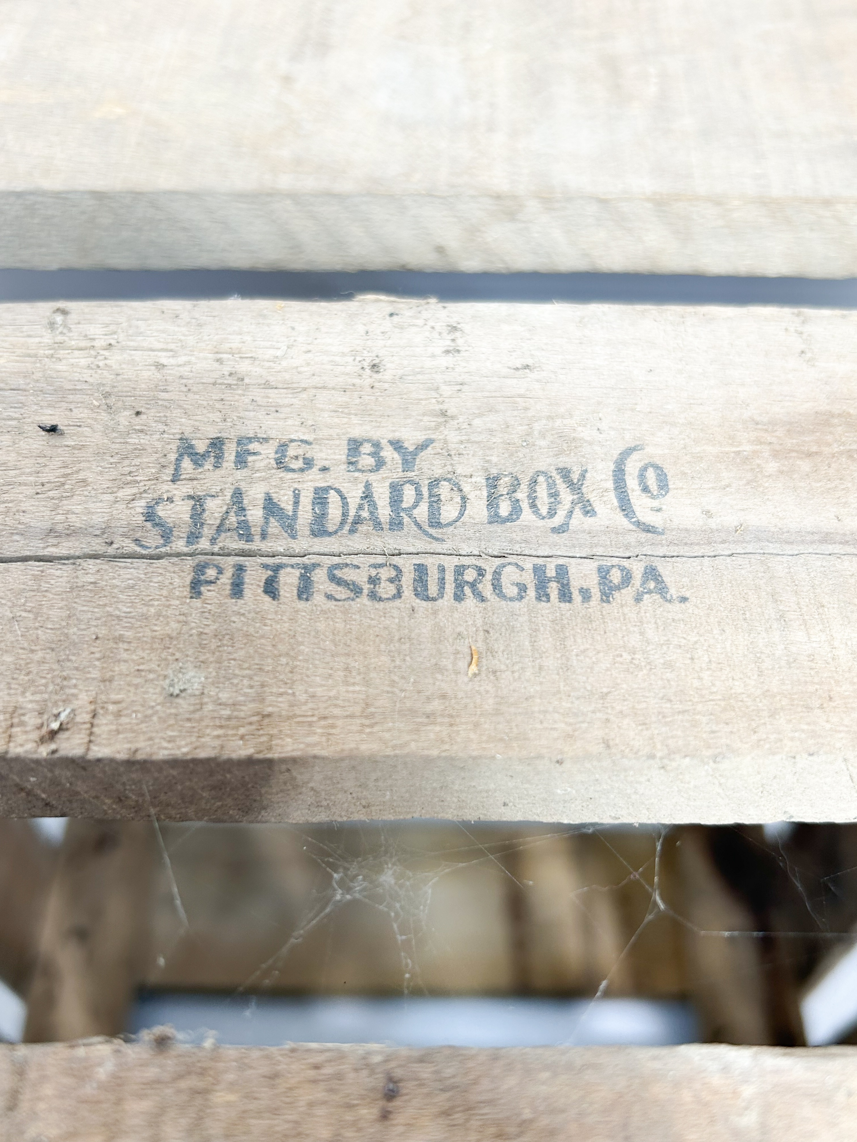 STANDARD BOX CO. WOODEN SLAT CRATE