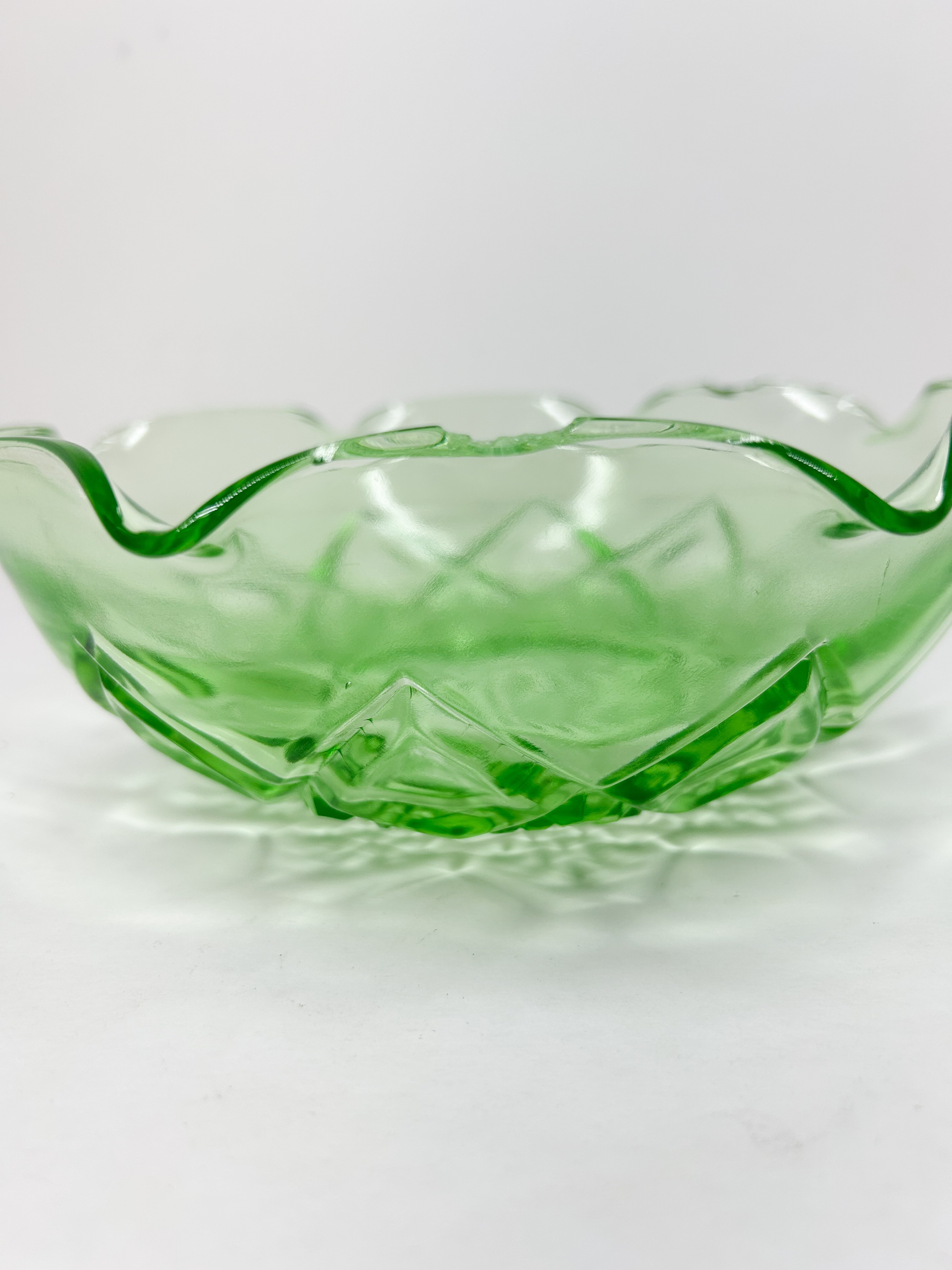 PRESSED URANIUM GLASS RUFFLED BOWL