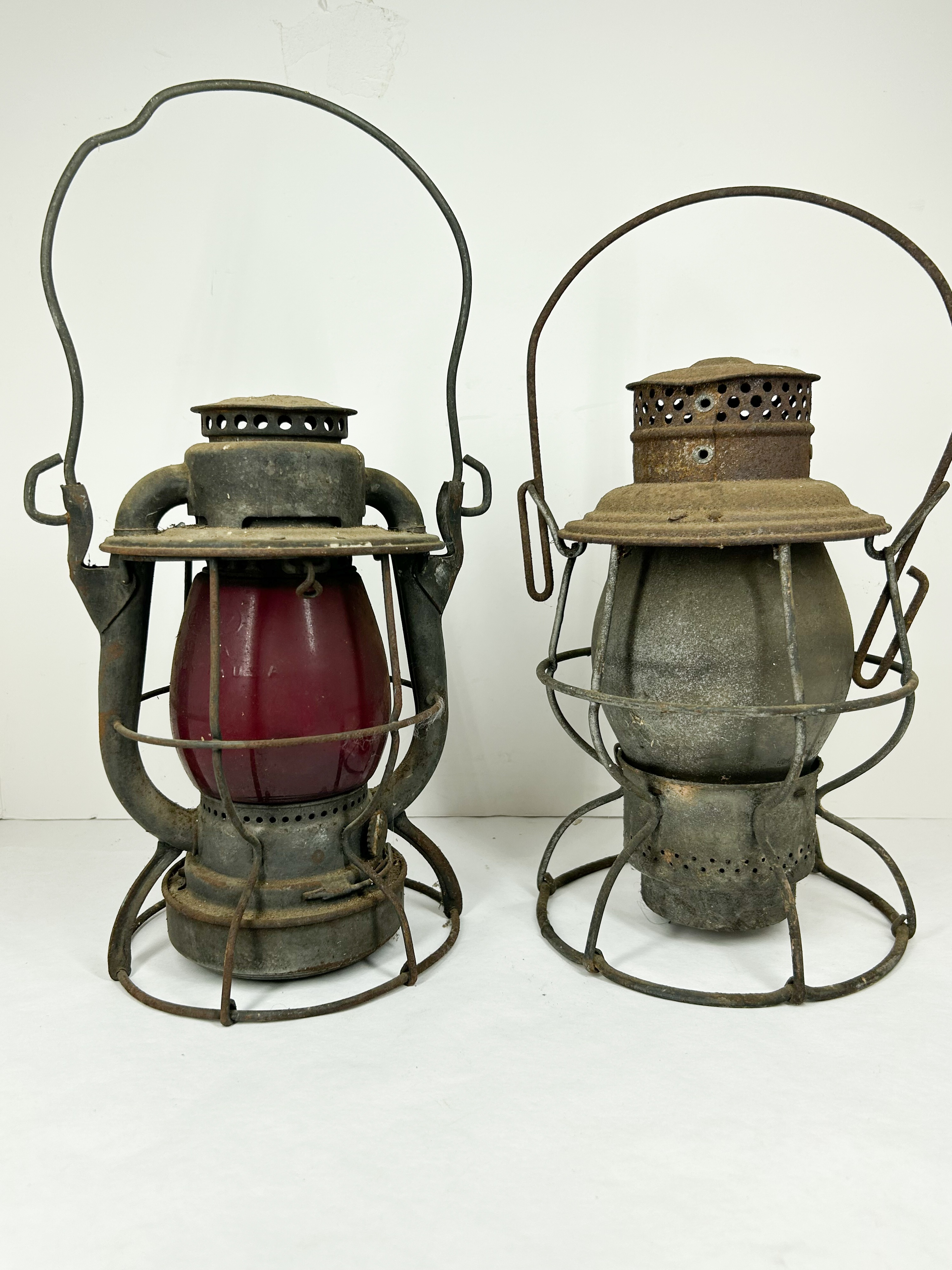 DIETZ VESTA AND BELL-BOTTOM RAILROAD LANTERNS