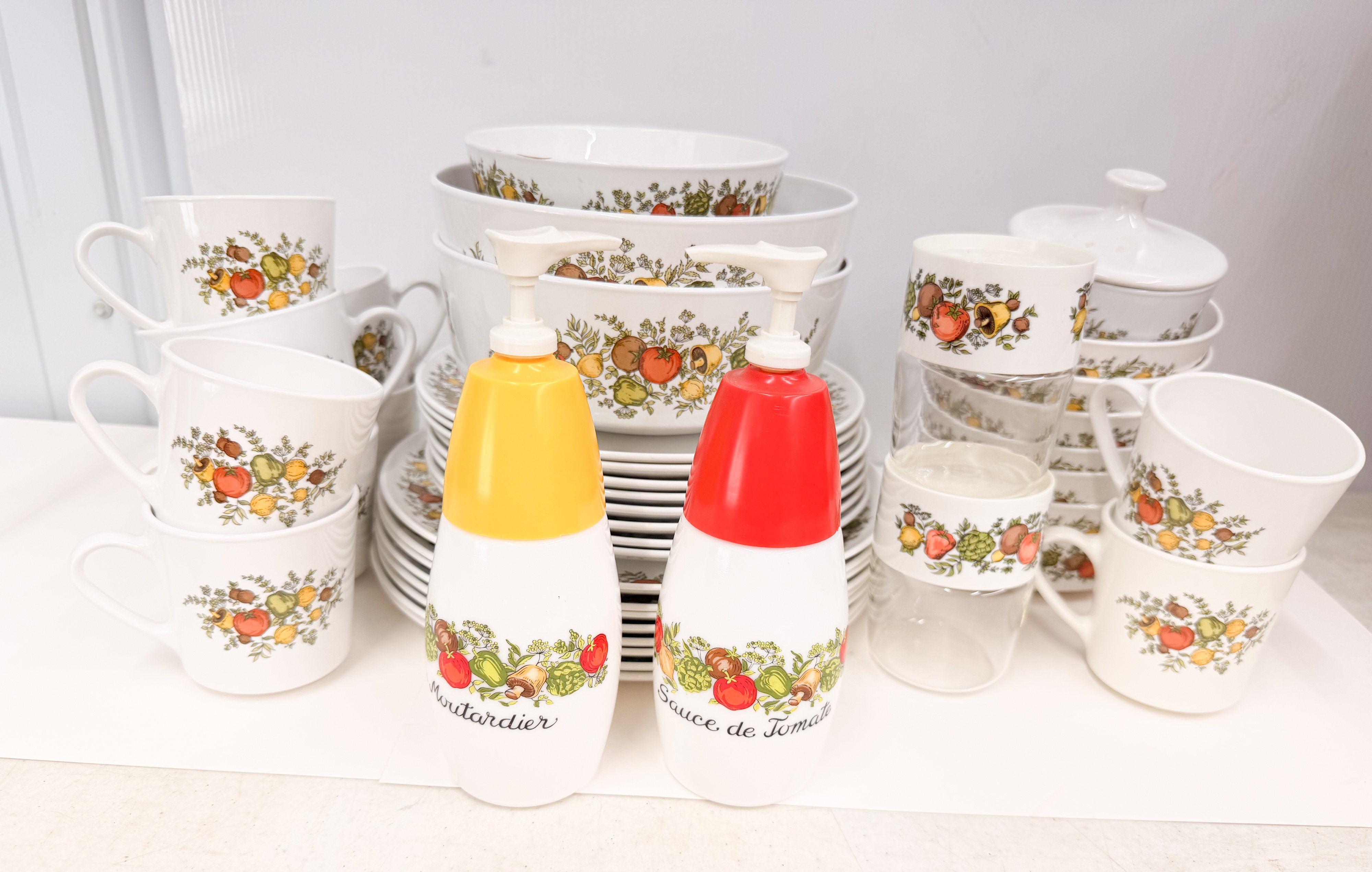 CENTURA BY CORNING, CERAMIC DINNERWARE SET