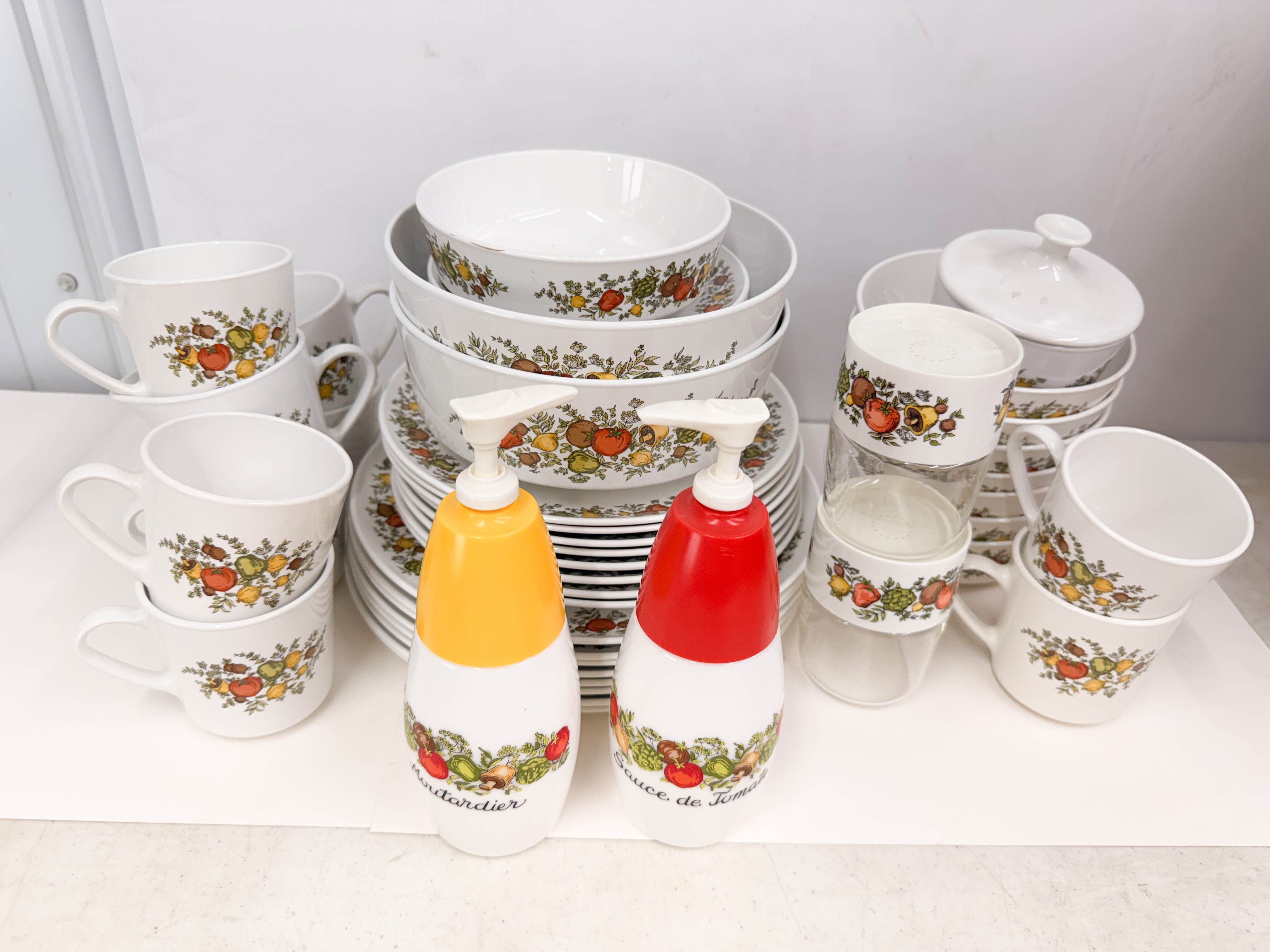 CENTURA BY CORNING, CERAMIC DINNERWARE SET