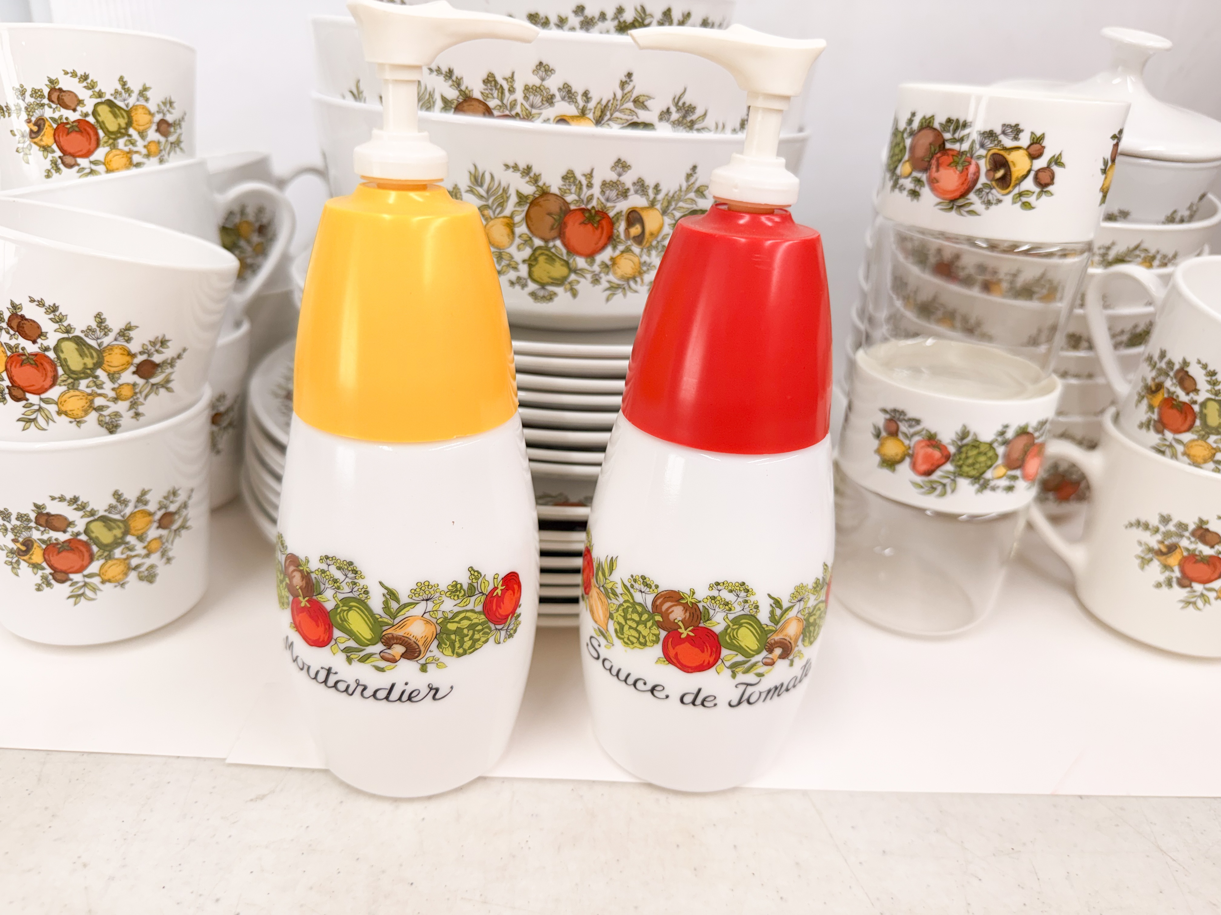 CENTURA BY CORNING, CERAMIC DINNERWARE SET