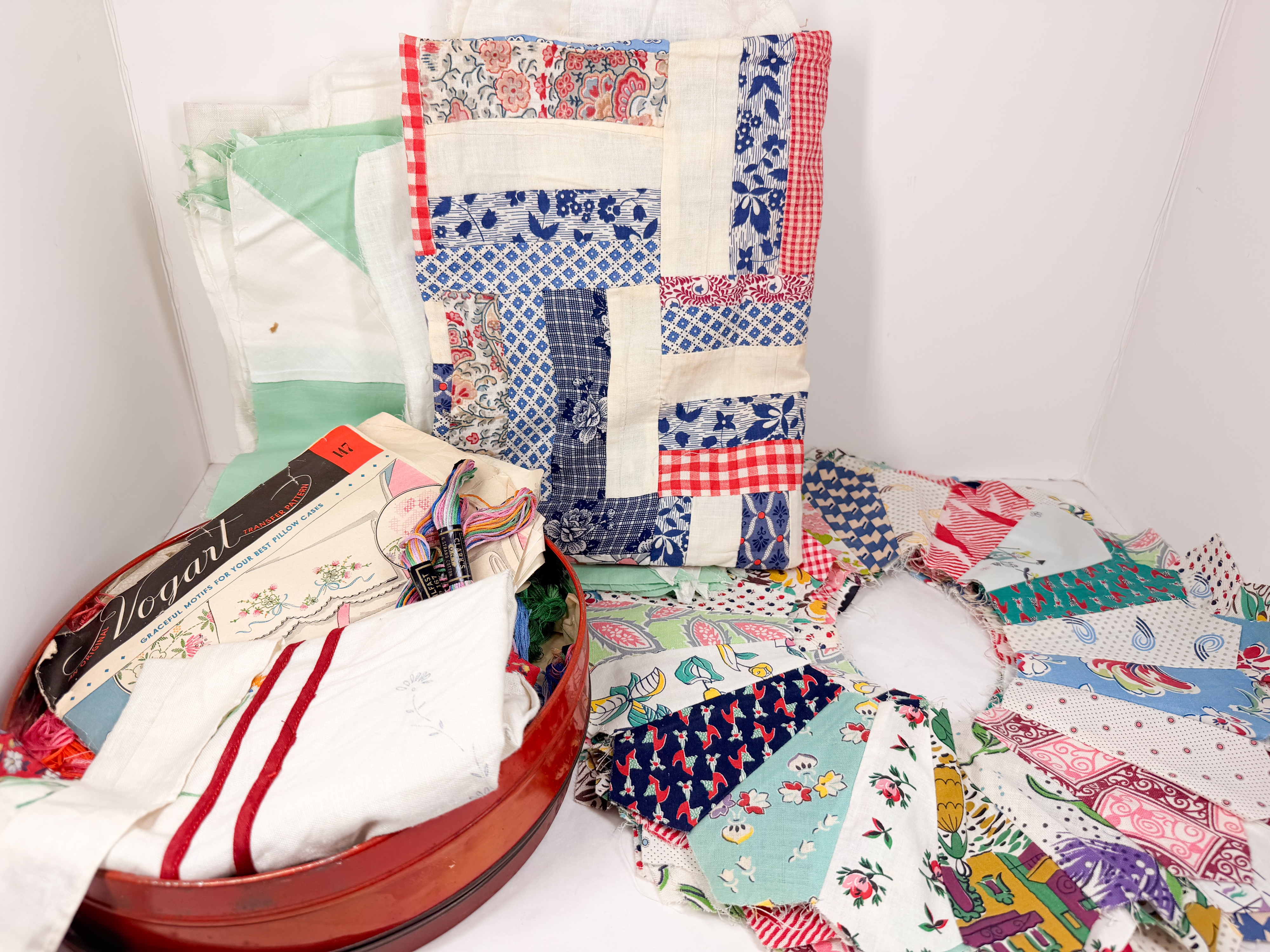 VOGART AND CLARK'S VINTAGE SEWING COLLECTION
