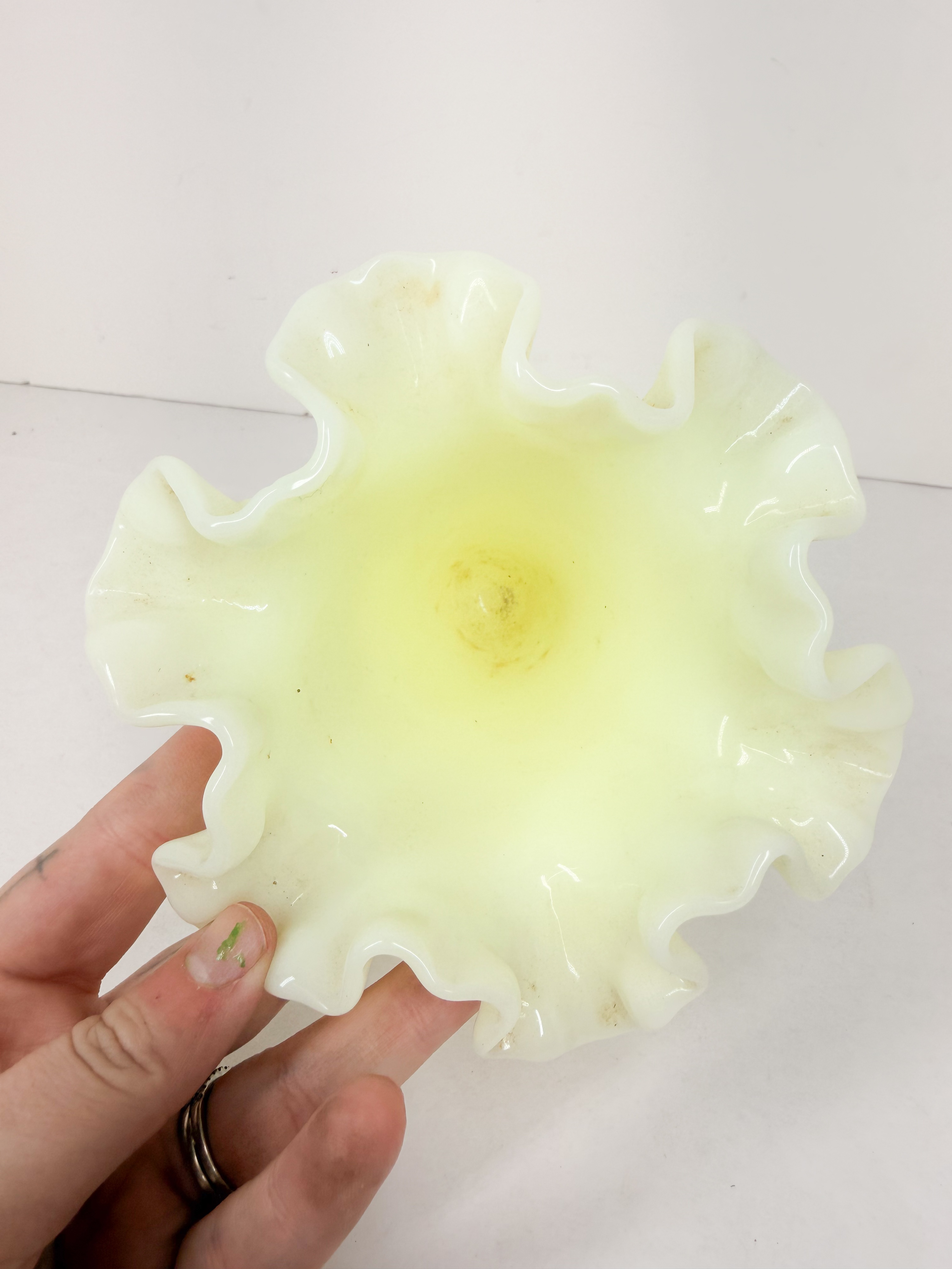 FENTON LIME SHERBET HOBNAIL VASE