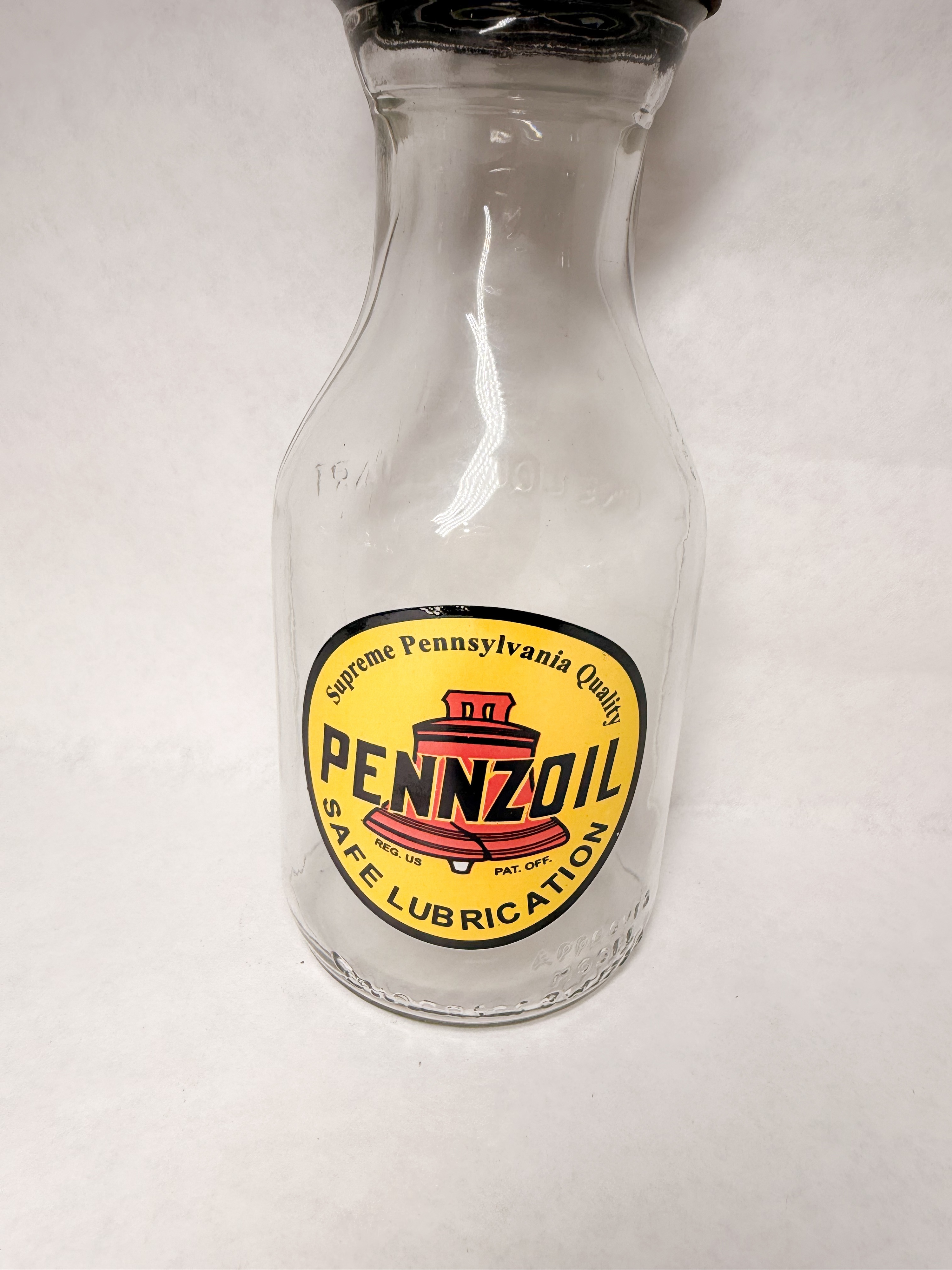 HUFFMAN PENNZOIL GLASS ONE QUART OIL BOTTLE