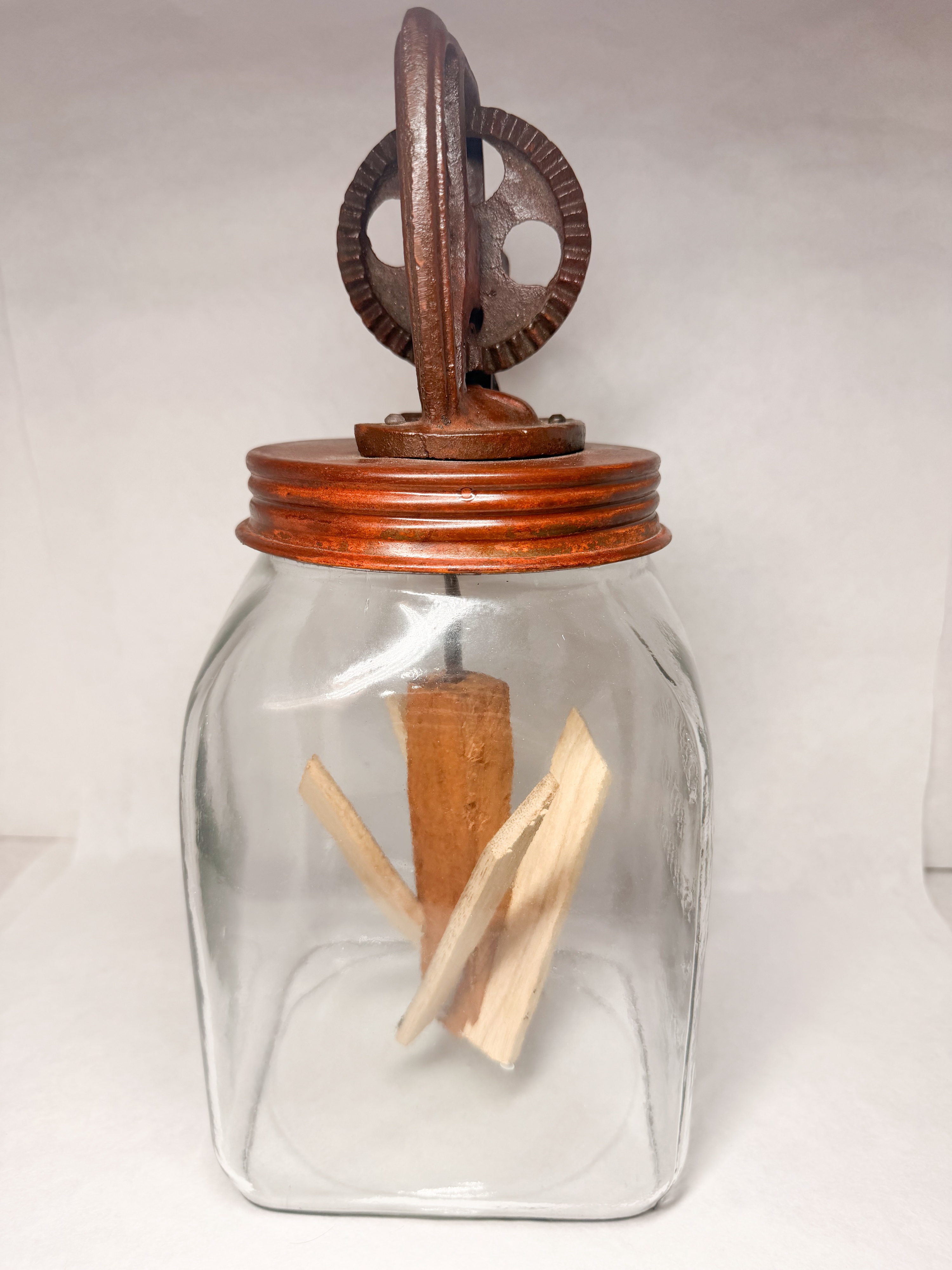 DAZEY NO 20 GLASS BUTTER CHURN