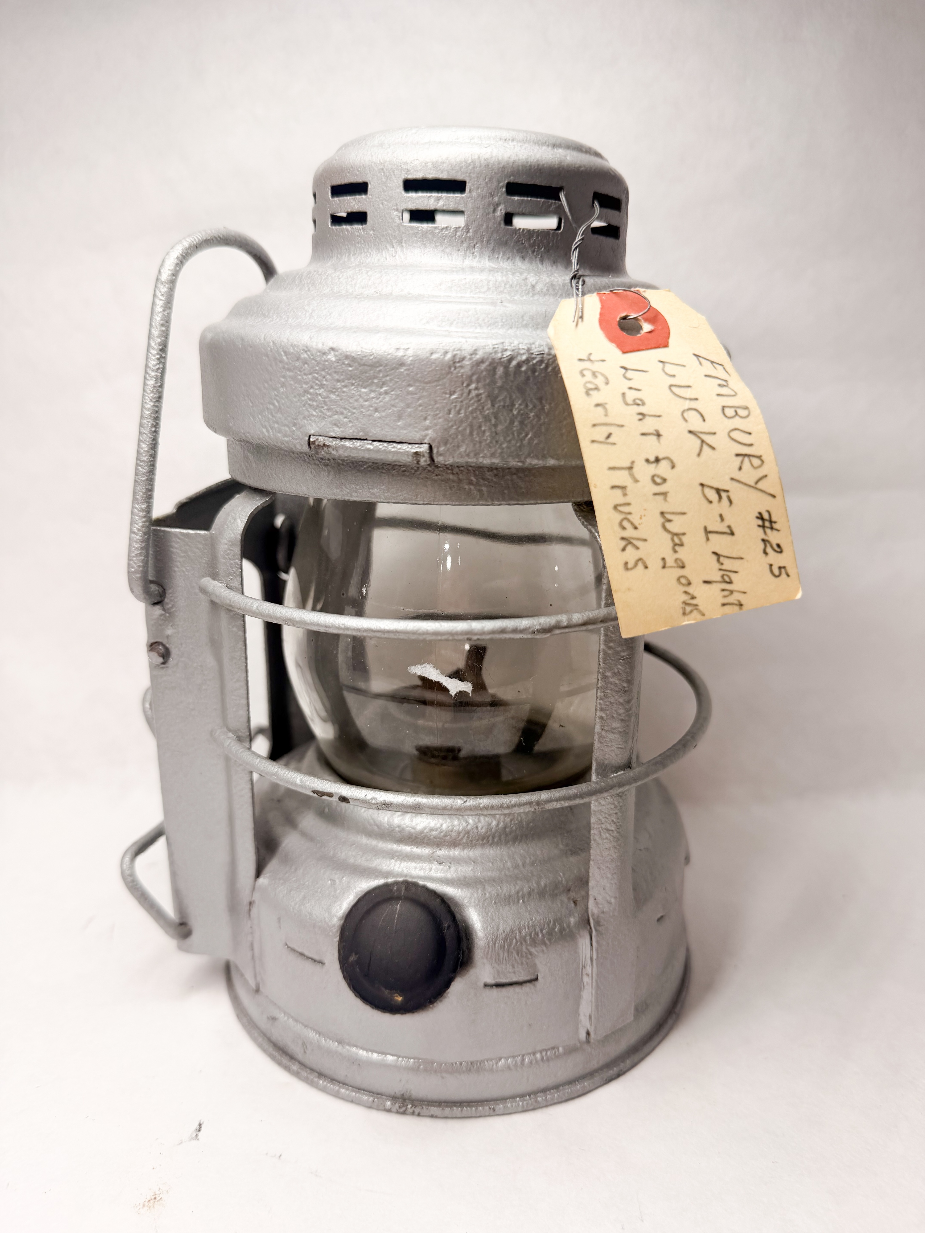EMBURY NO. 25 LUCK-E-LITE VEHICLE LANTERN