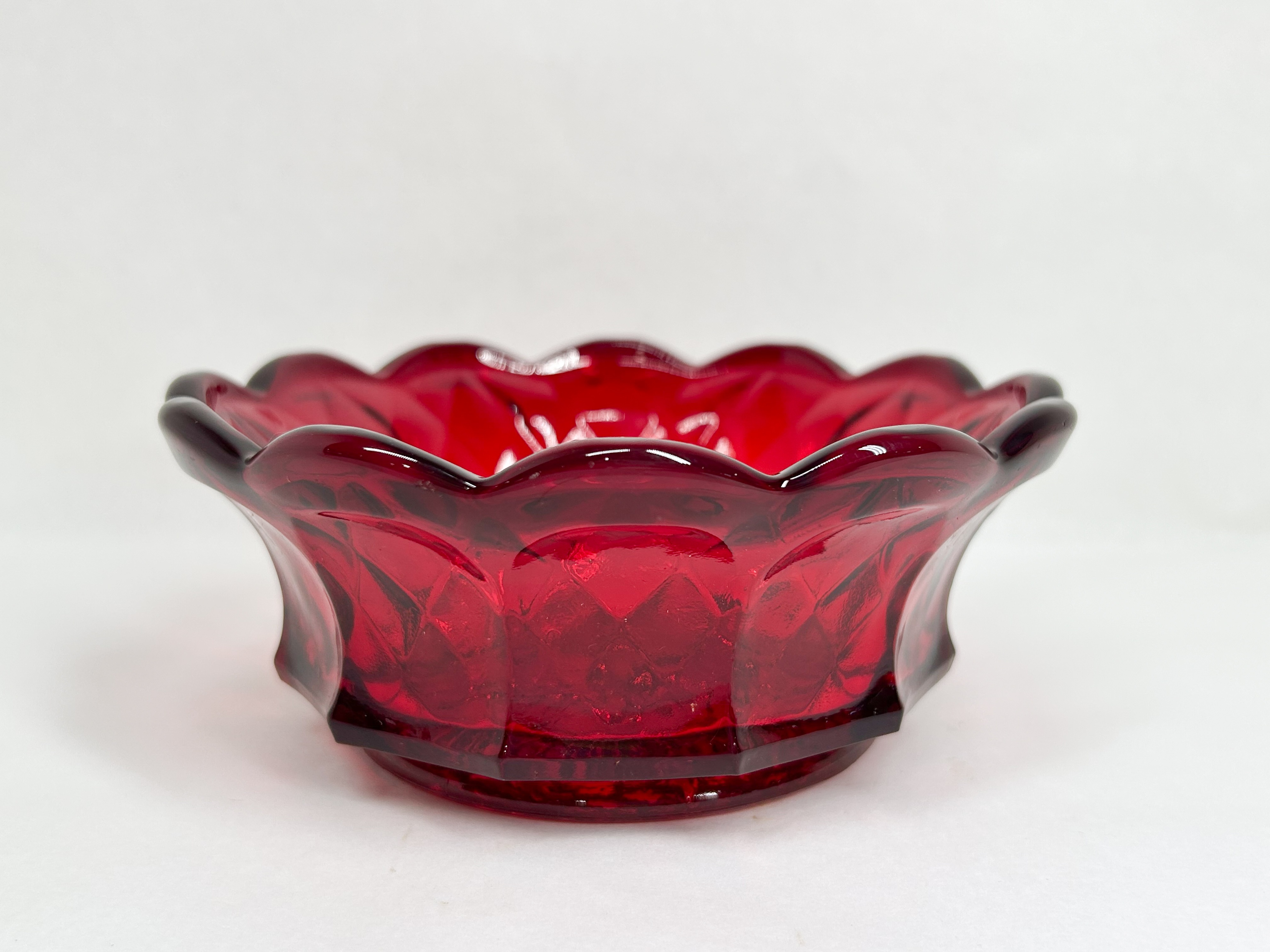 INDIANA GLASS RUBY SCALLOPED BOWL