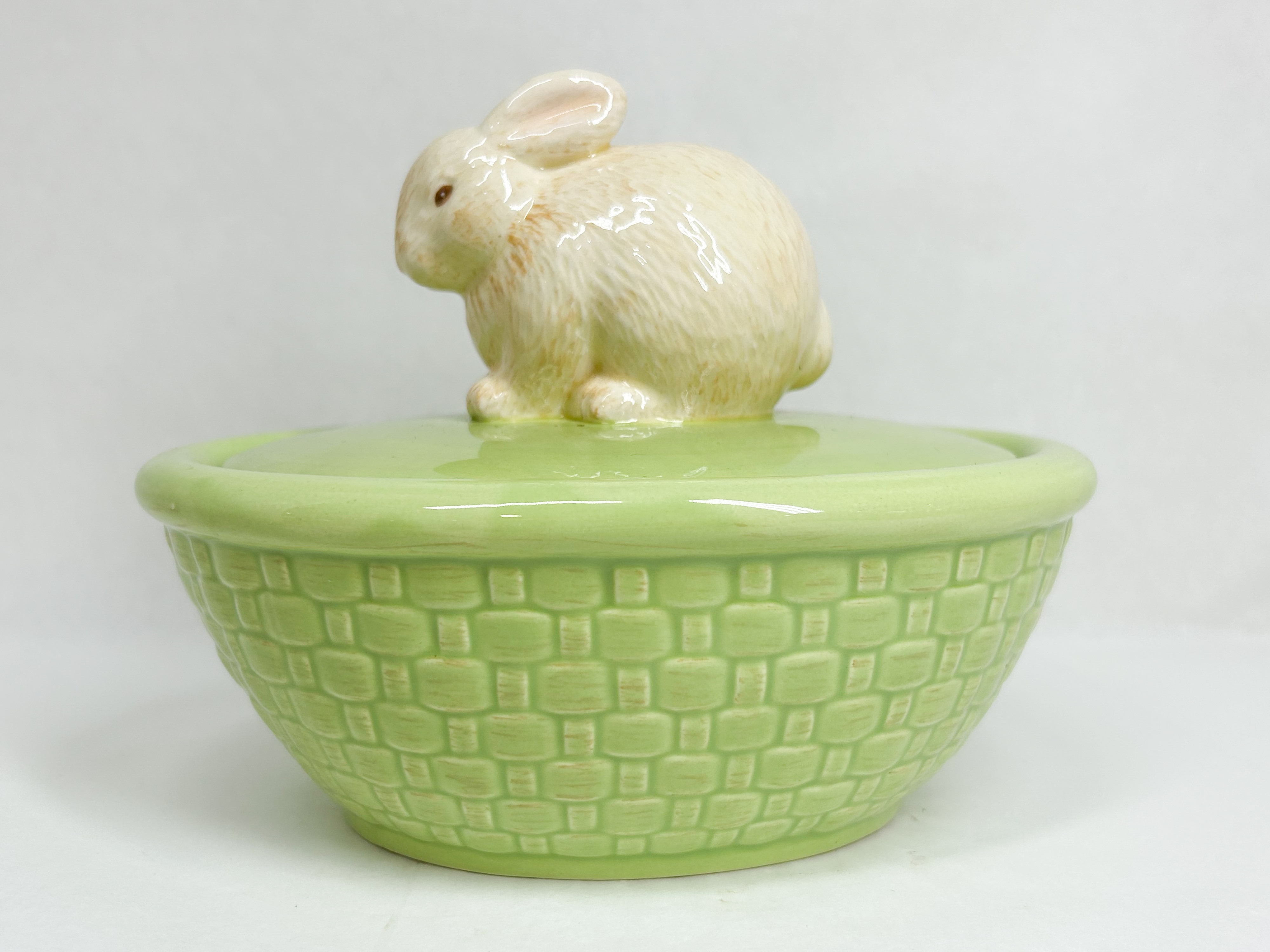 HALLMARK CERAMIC BASKETWEAVE CANDY DISH