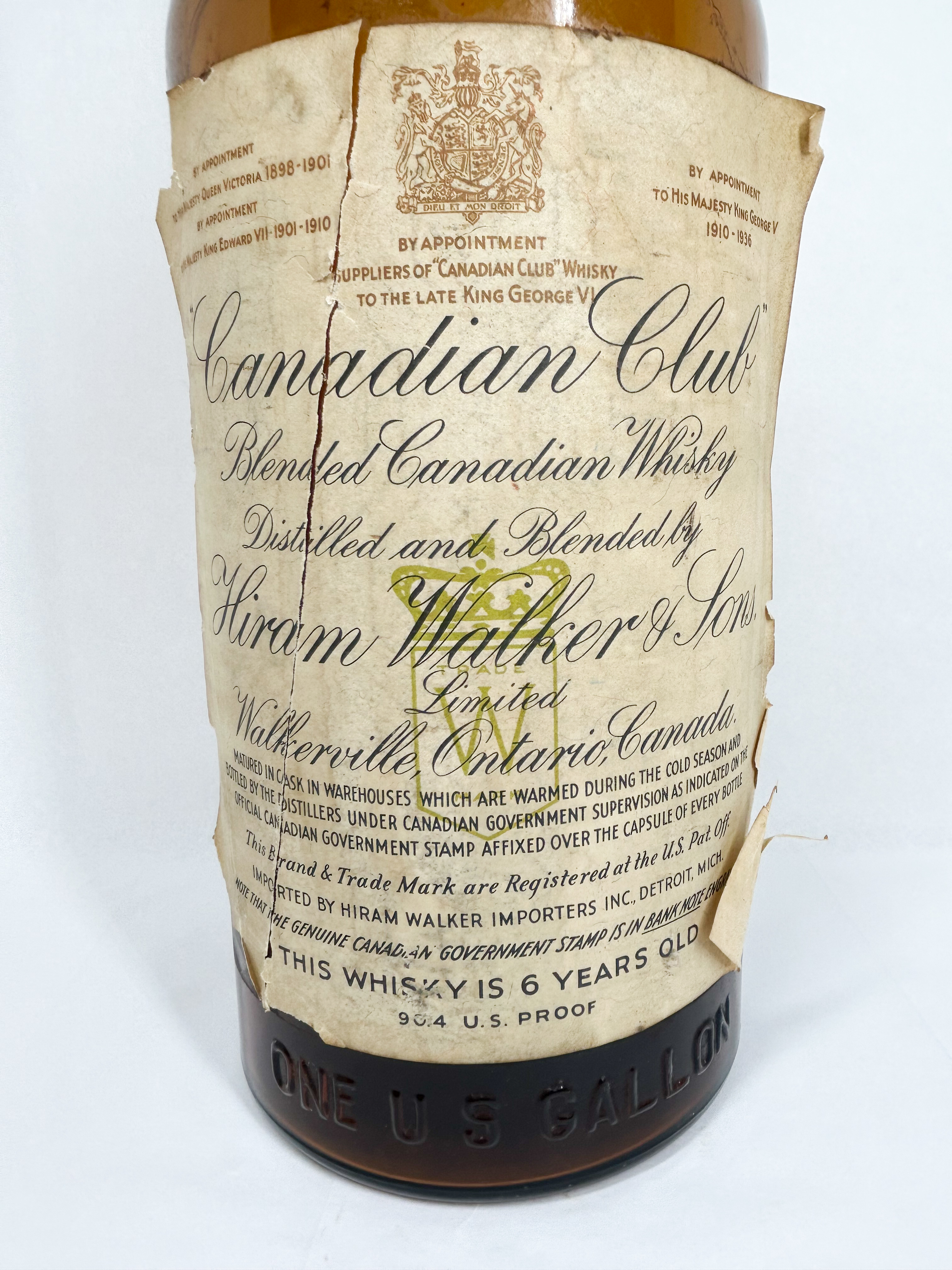 CANADIAN CLUB ONE GALLON DISPLAY BOTTLE, 1946
