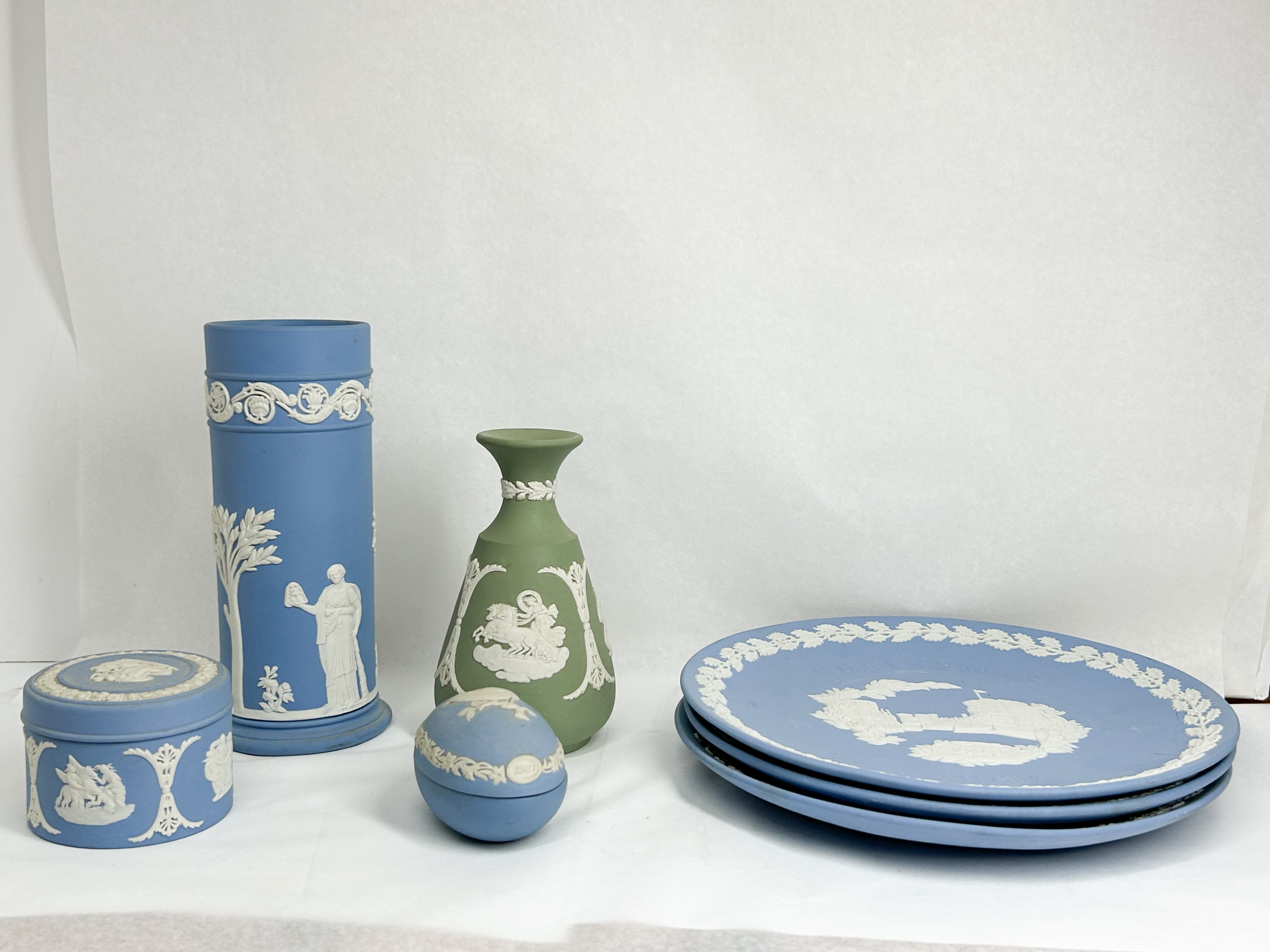COLLECTION OF JASPERWARE STONEWARE CERAMICS