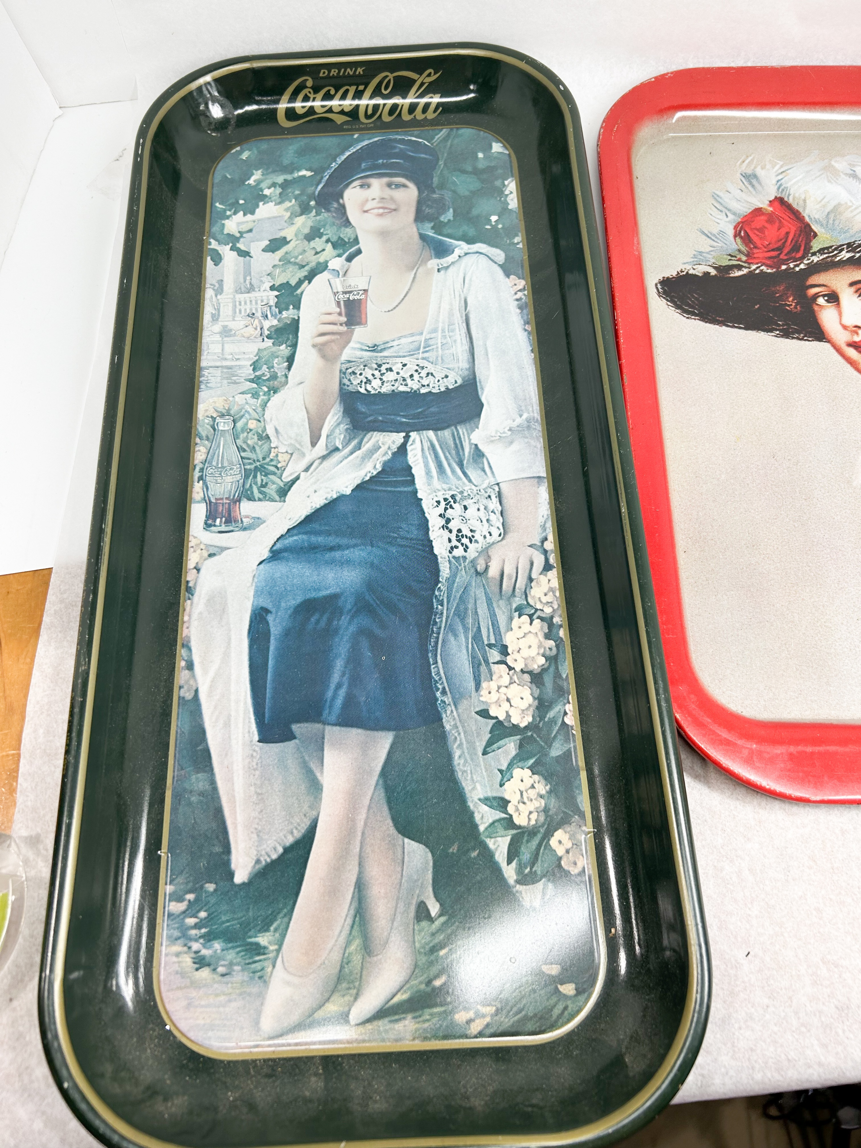 COLLECTION OF LITHOGRAPHED TIN ADVERTISING TRAYS