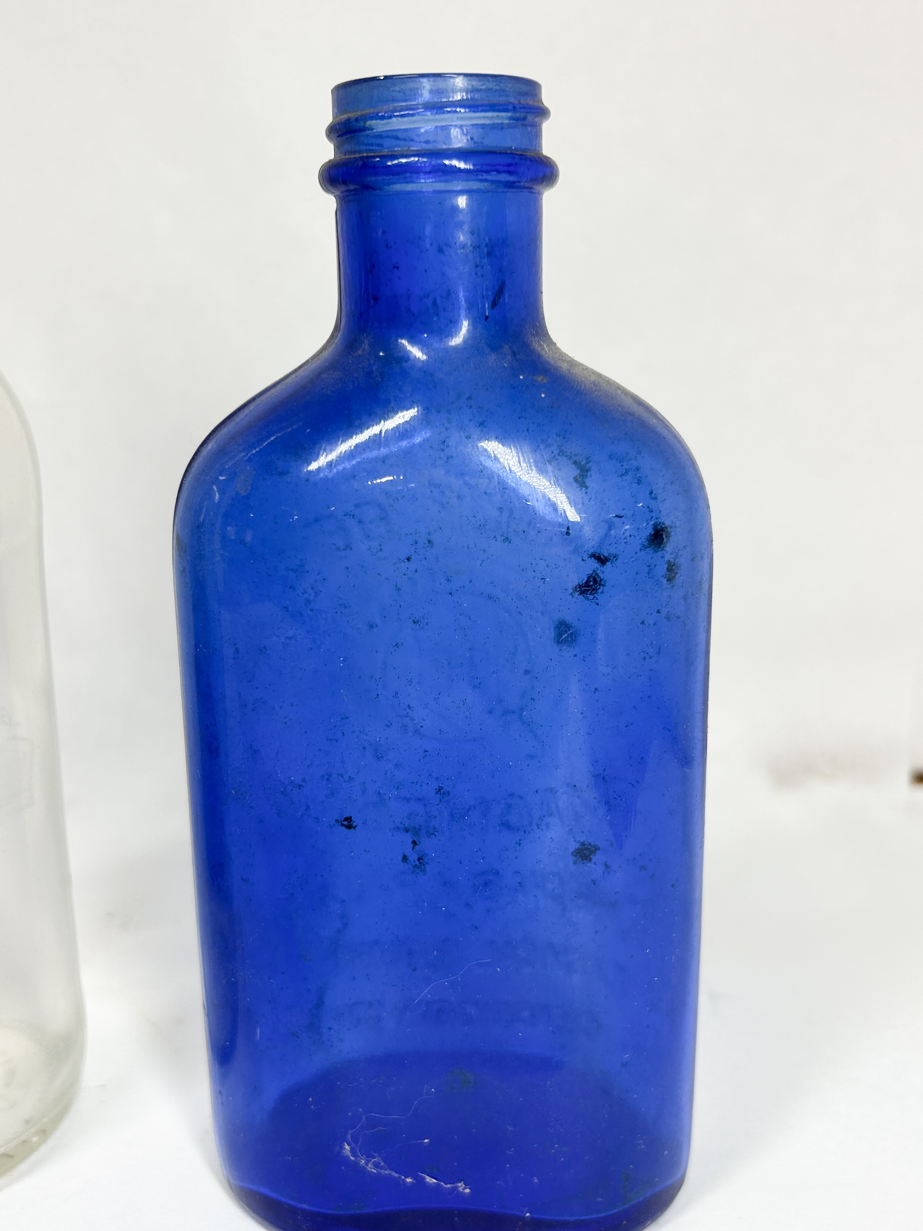 ASSORTMENT OF REGIONAL BEER AND MEDICINAL BOTTLES