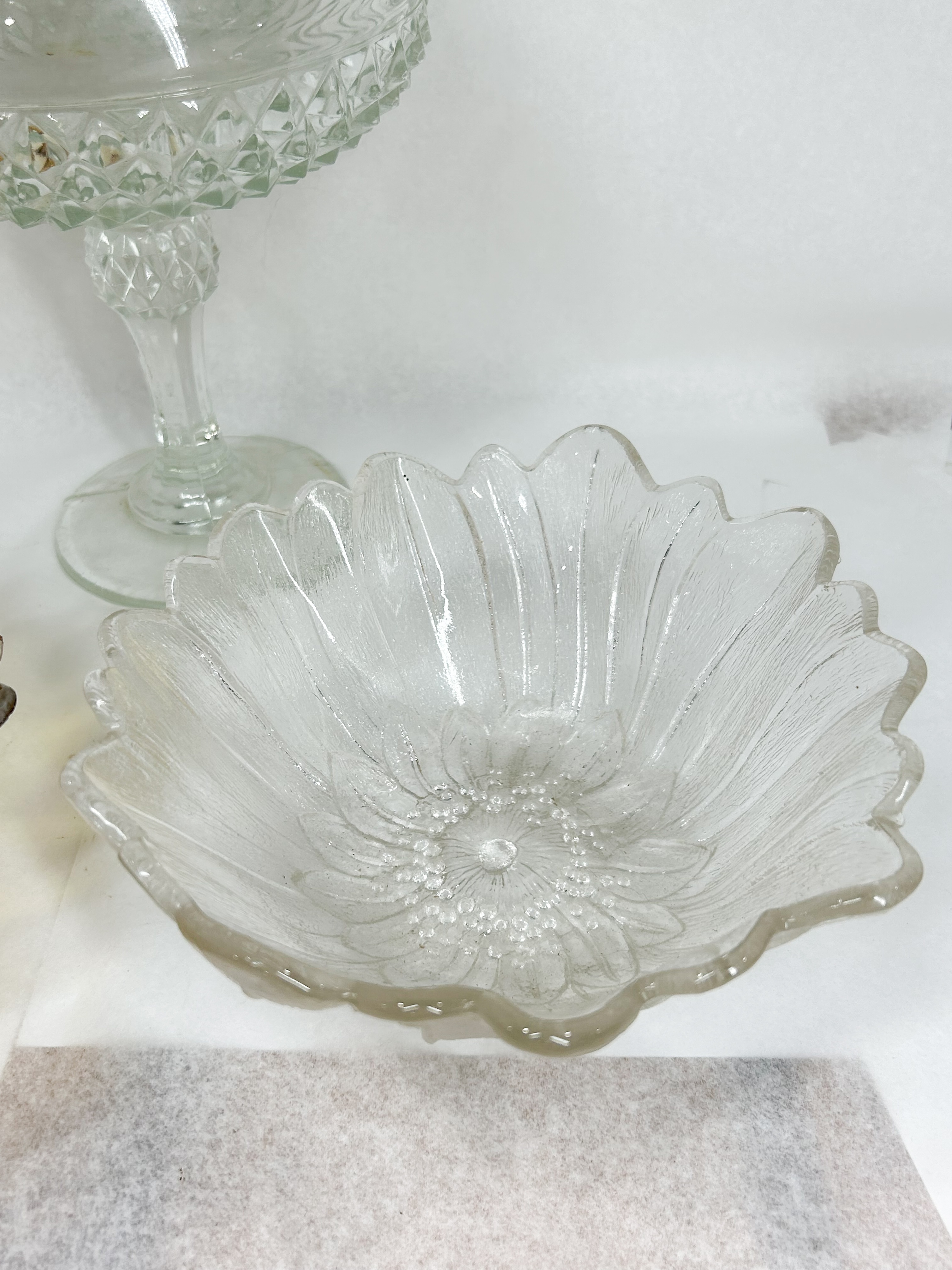 TRIO OF DECORATIVE AMERICAN GLASSWARE