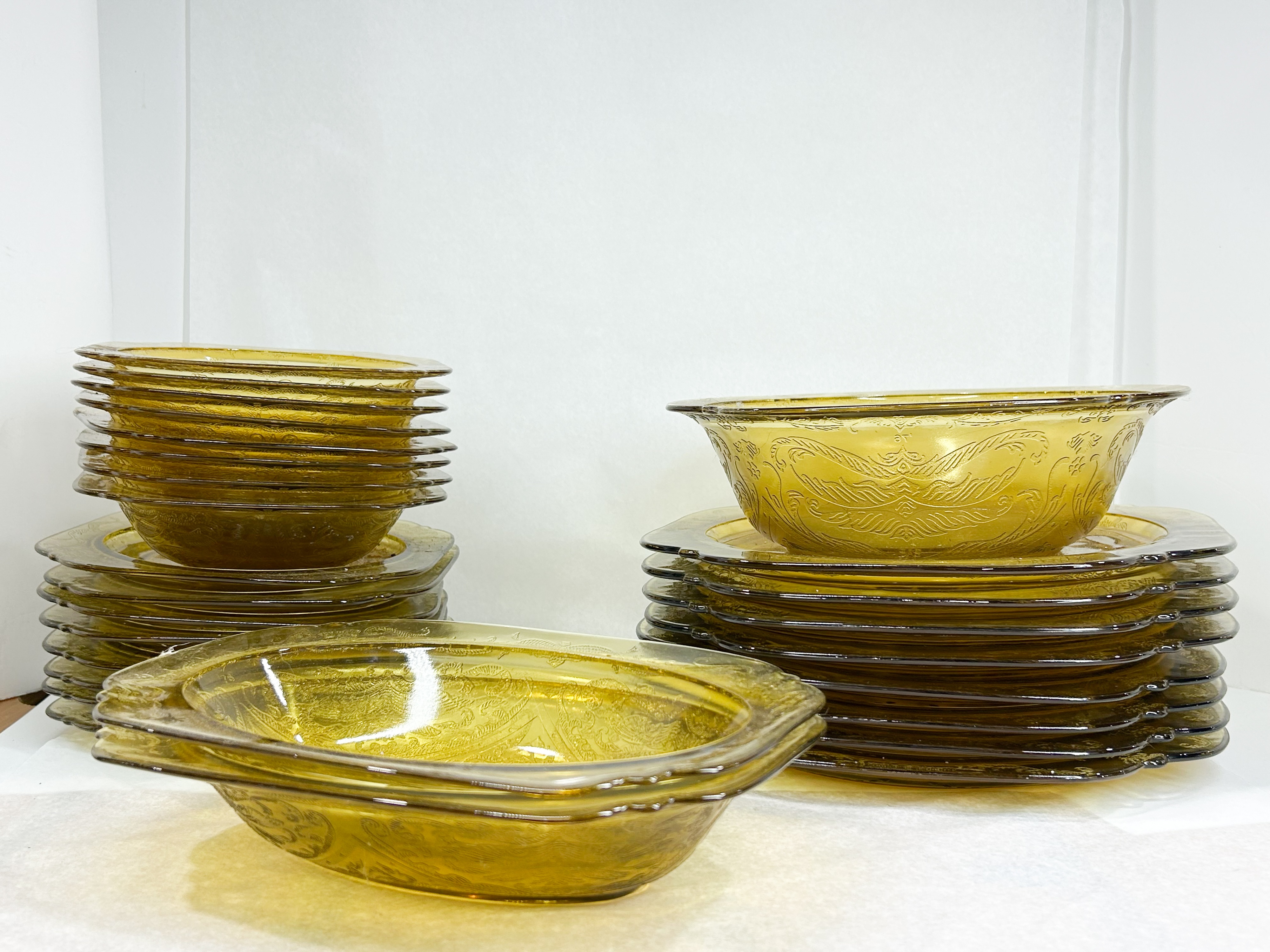 FEDERAL MADRID AMBER GLASS TABLEWARE