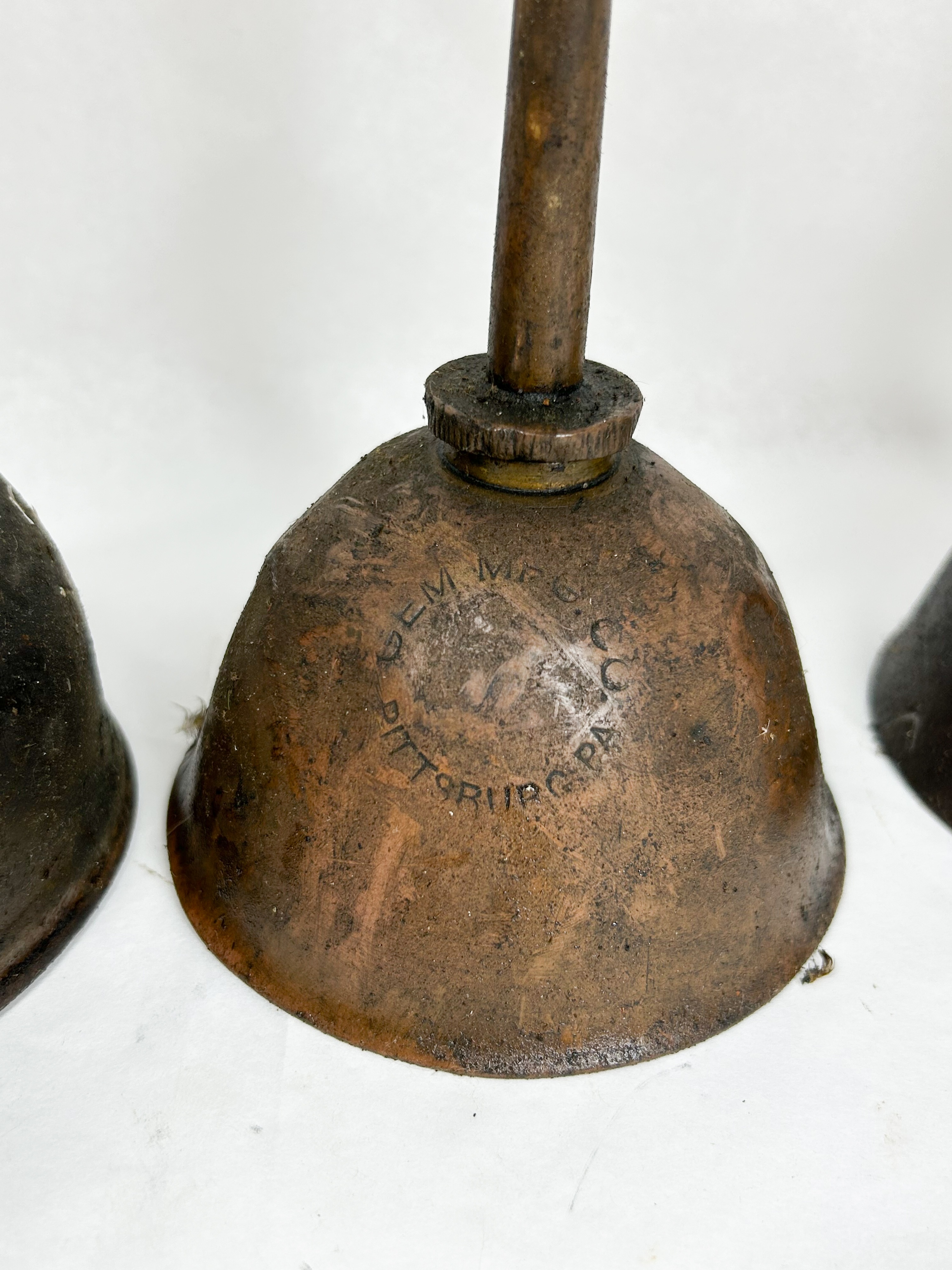 GEM MFG CO THREE STEEL OILERS