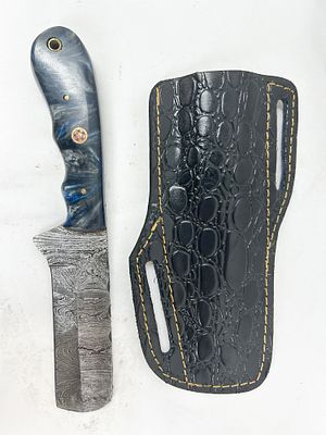DAMASCUS STEEL CLEAVER WITH RESIN HANDLE. A custom fixed-blade cleaver featuring a 