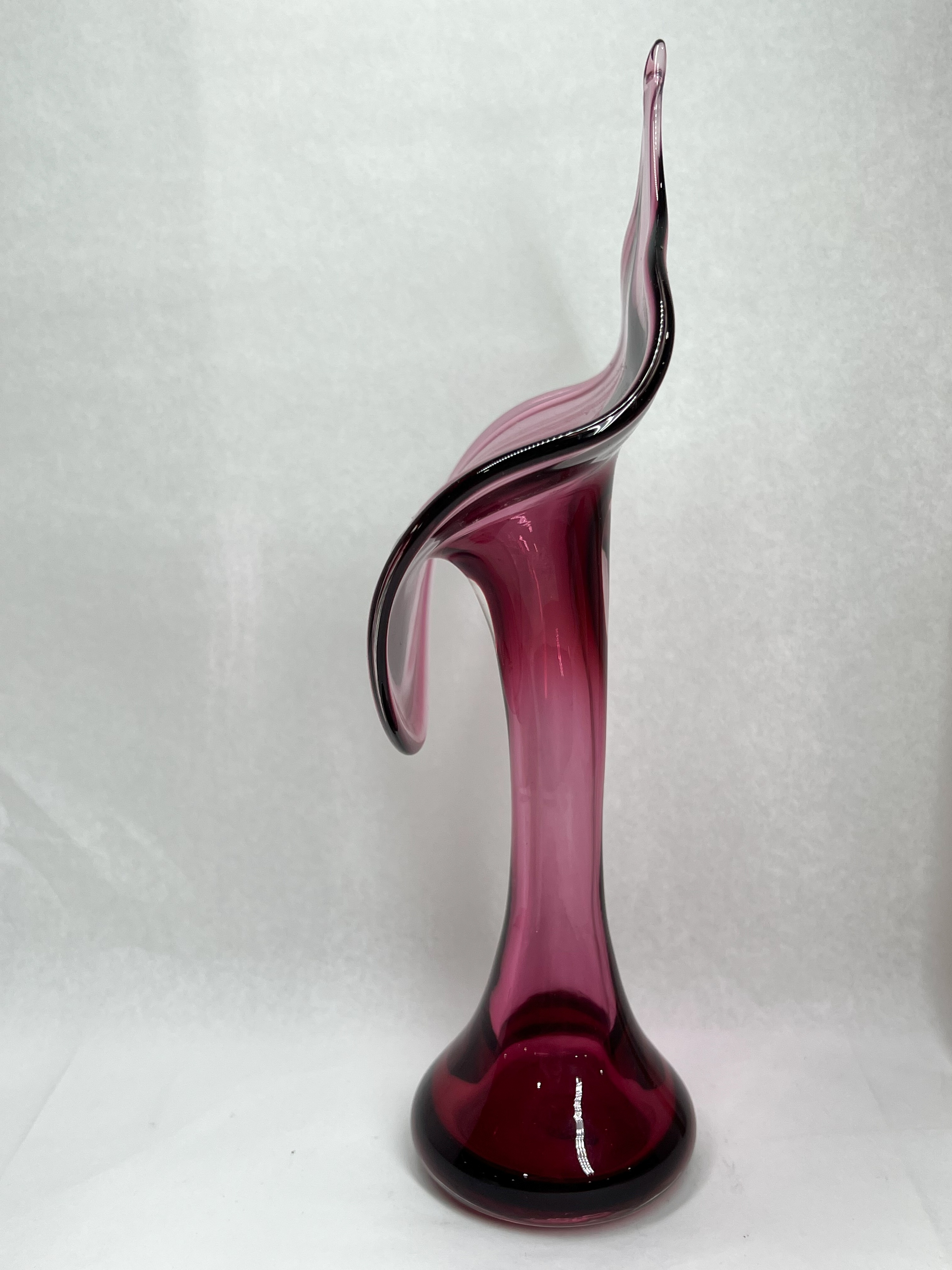 AMETHYST GLASS JACK-IN-THE-PULPIT VASE