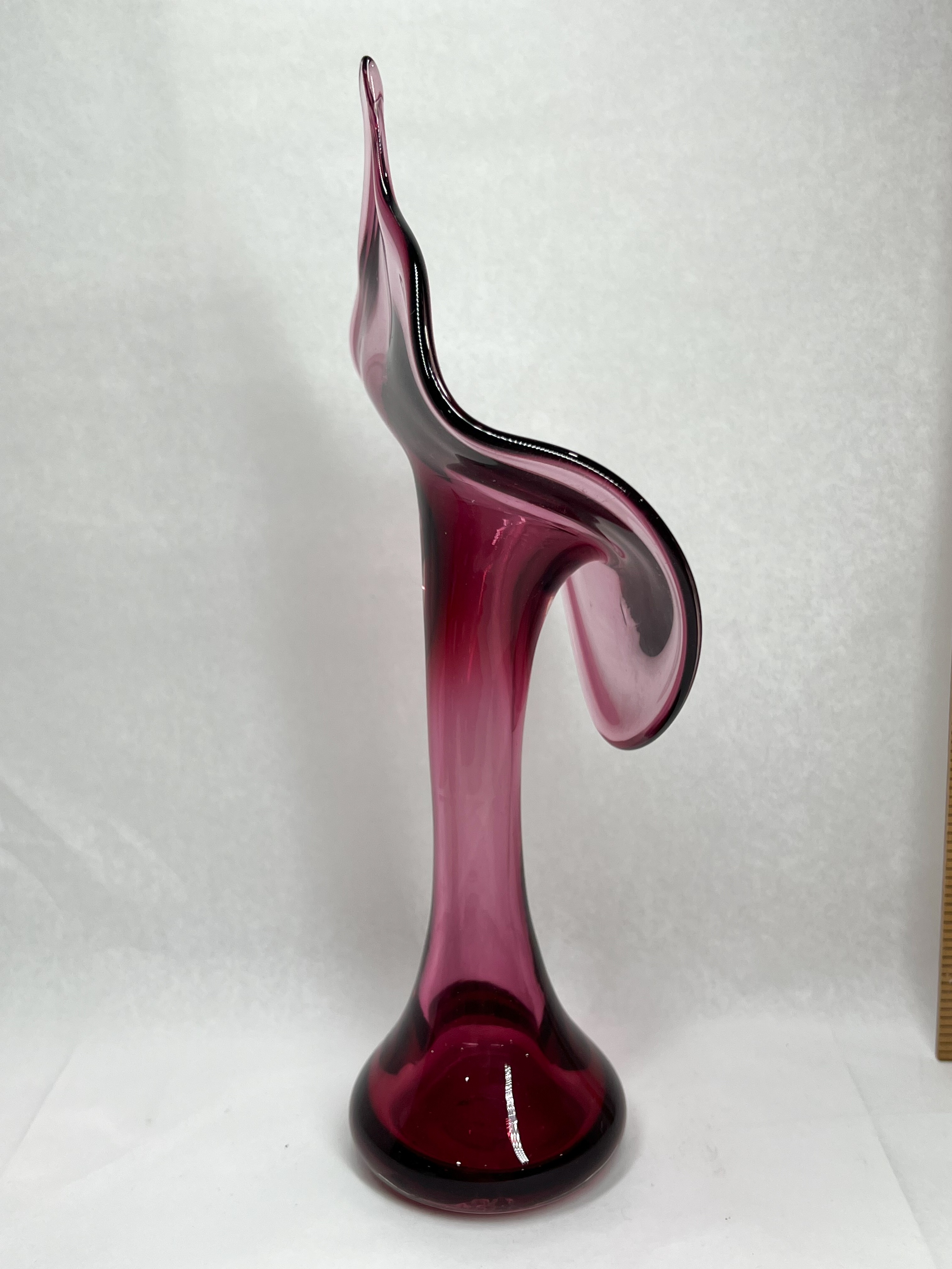 AMETHYST GLASS JACK-IN-THE-PULPIT VASE