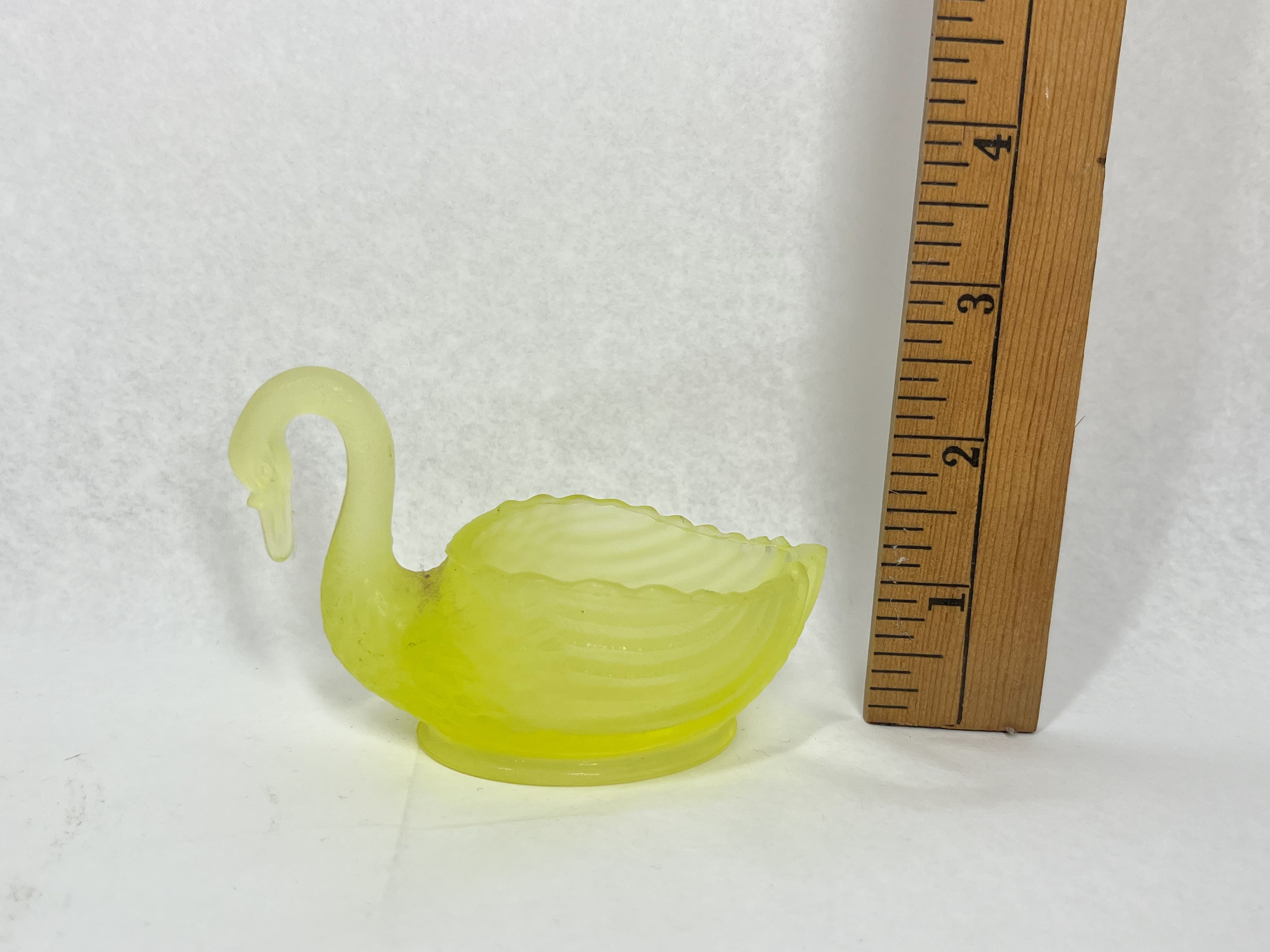FROSTED URANIUM GLASS SWAN SALT