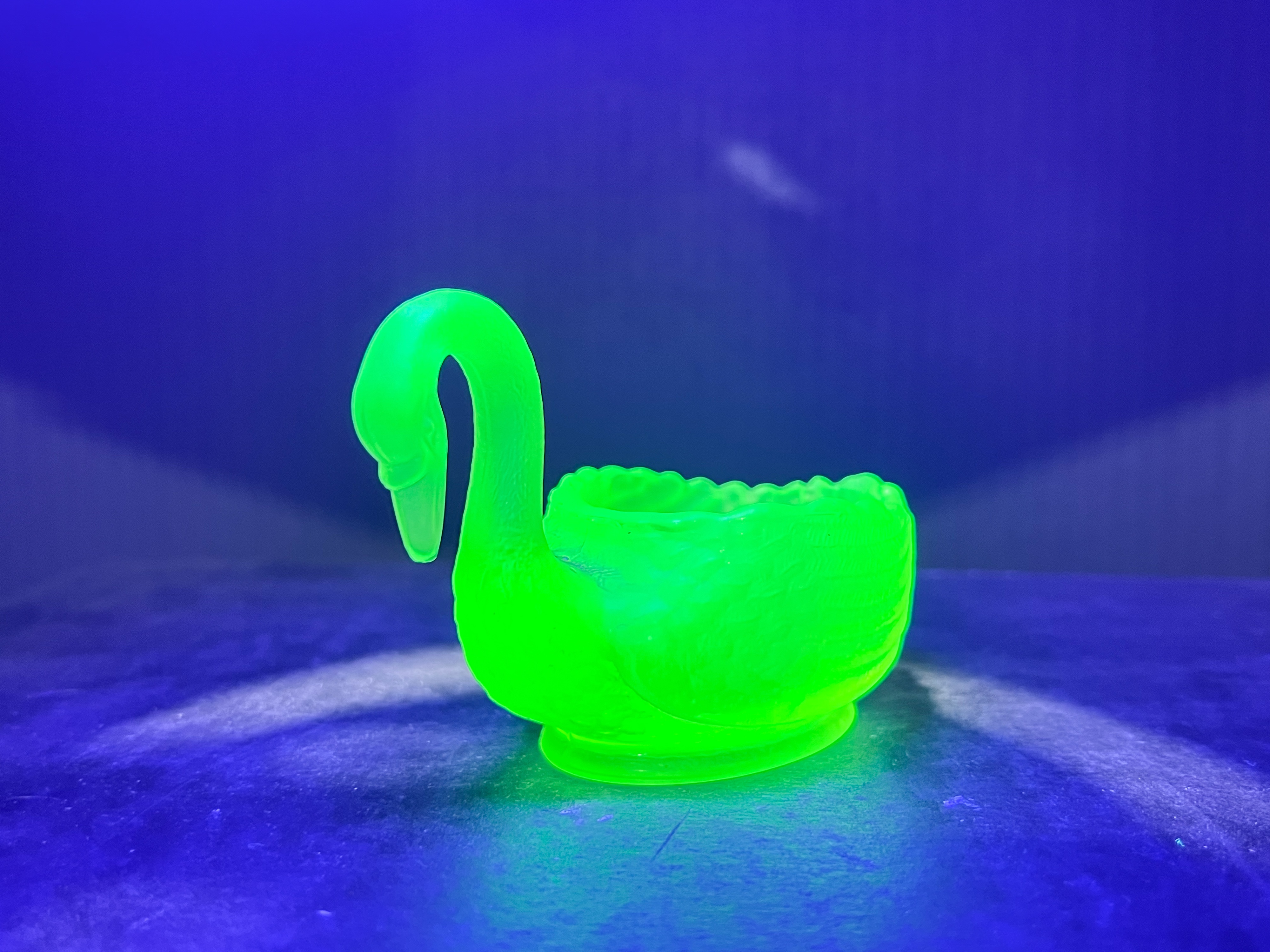 FROSTED URANIUM GLASS SWAN SALT