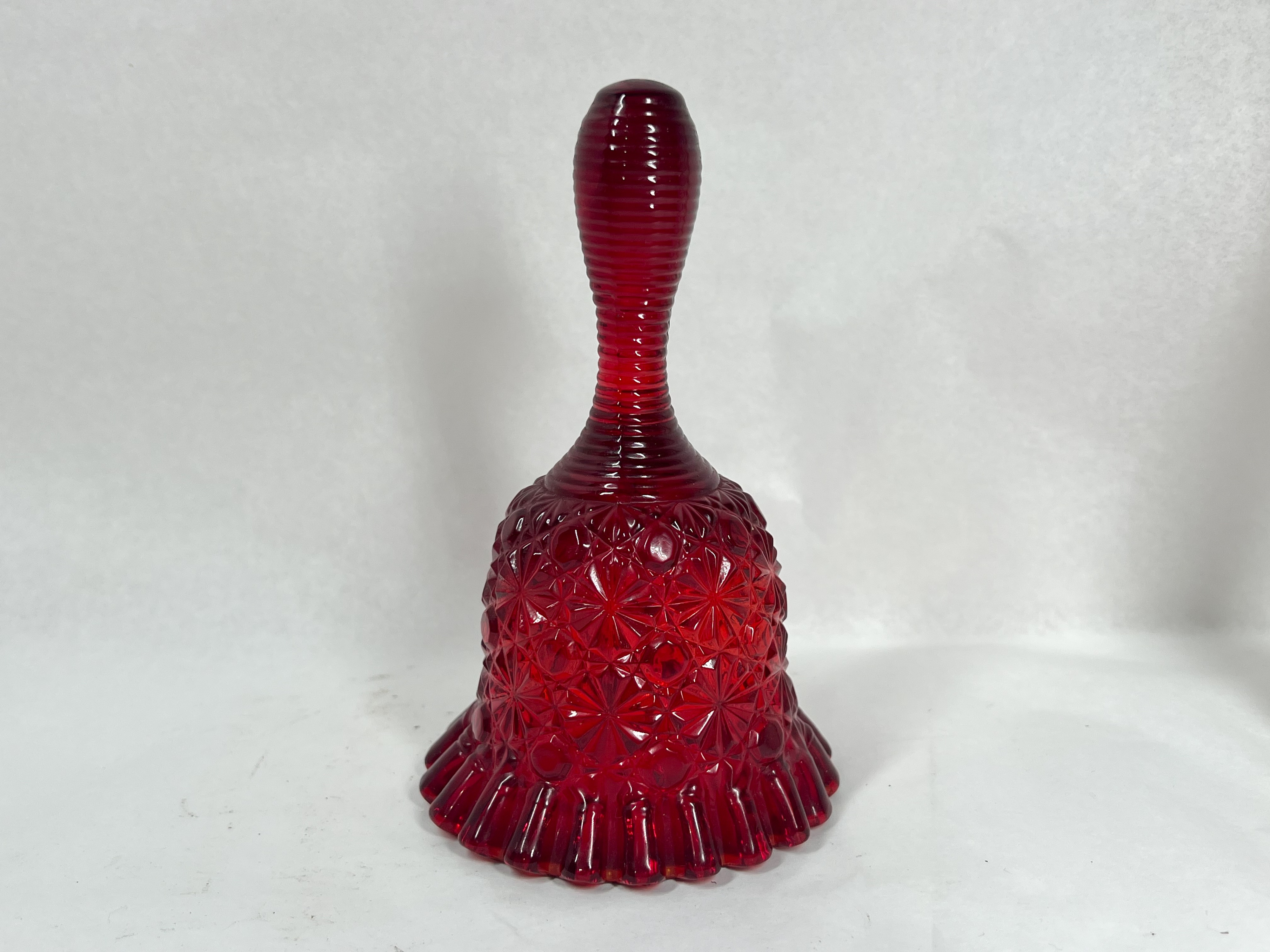 FENTON RUBY DAISY AND BUTTON BELL