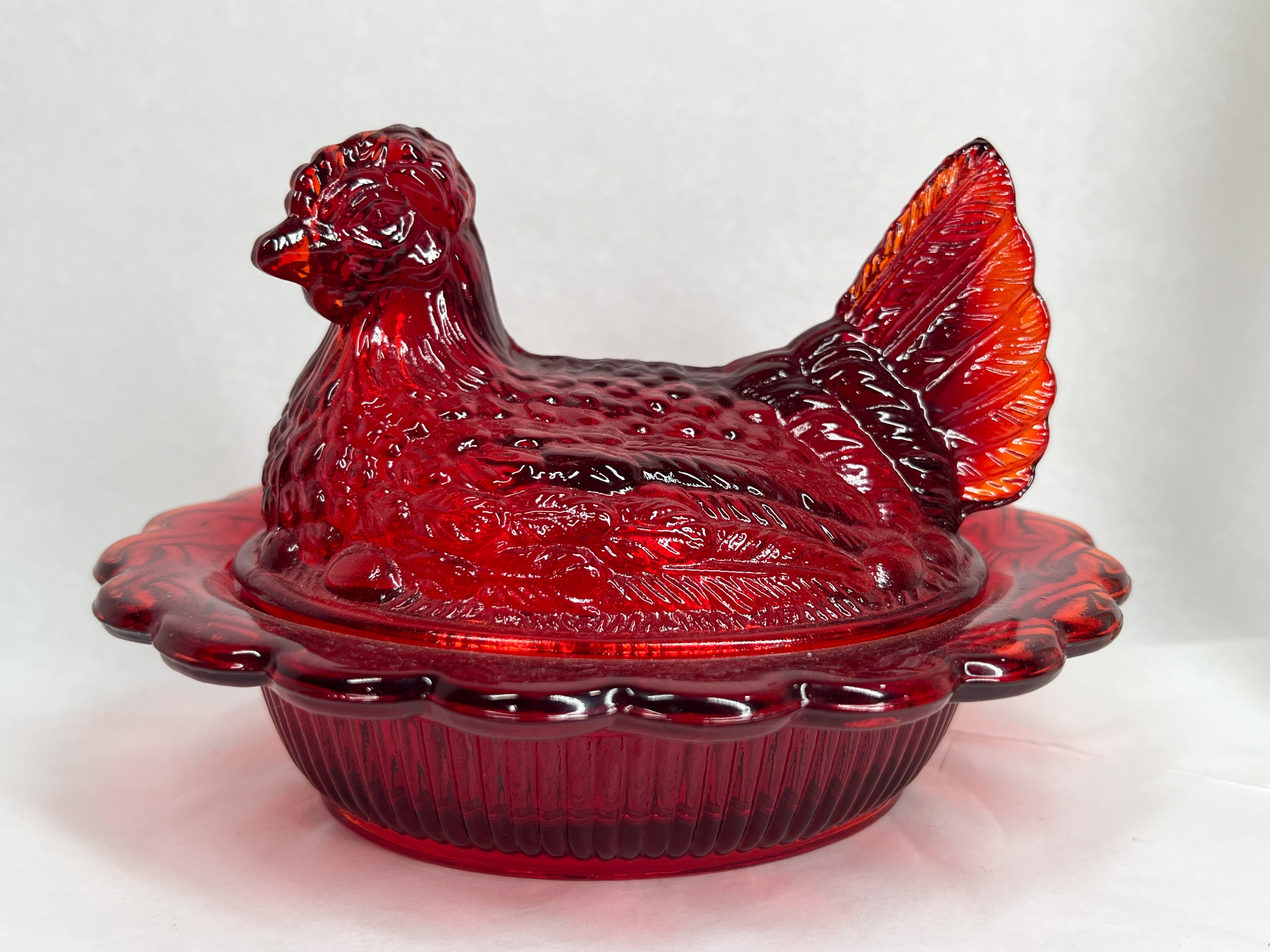 MOSSER RUBY RED HEN ON NEST