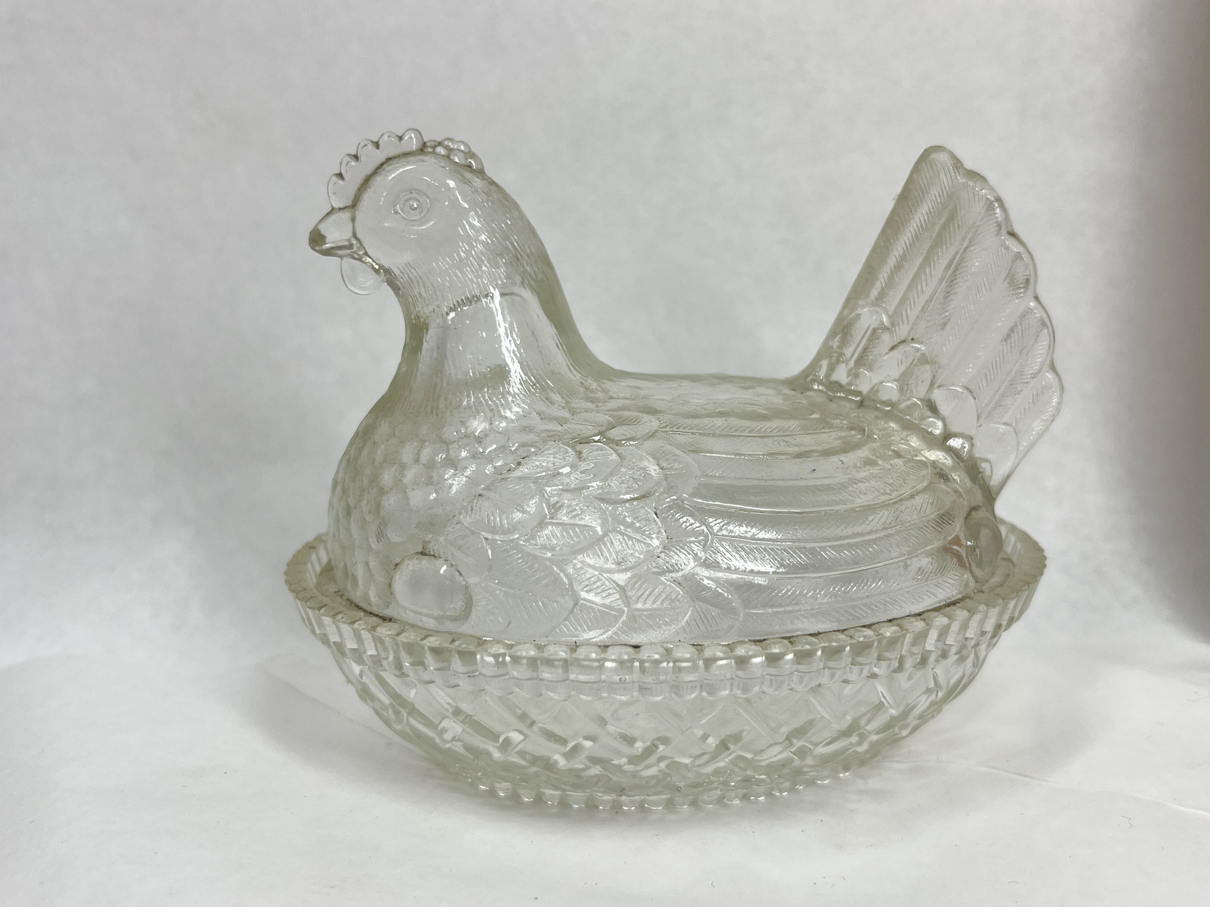 PRESSED CLEAR GLASS HEN ON NEST