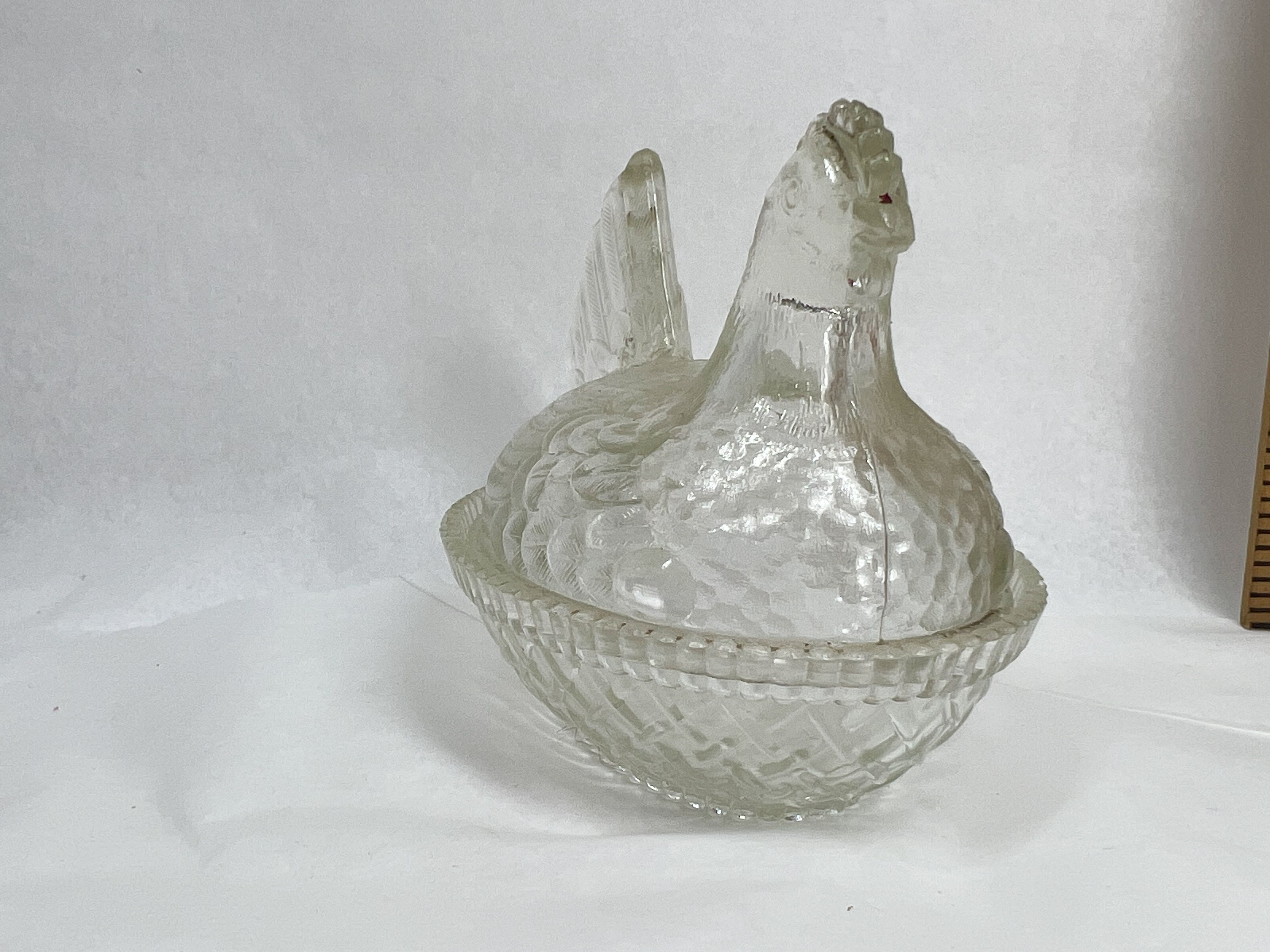 PRESSED CLEAR GLASS HEN ON NEST
