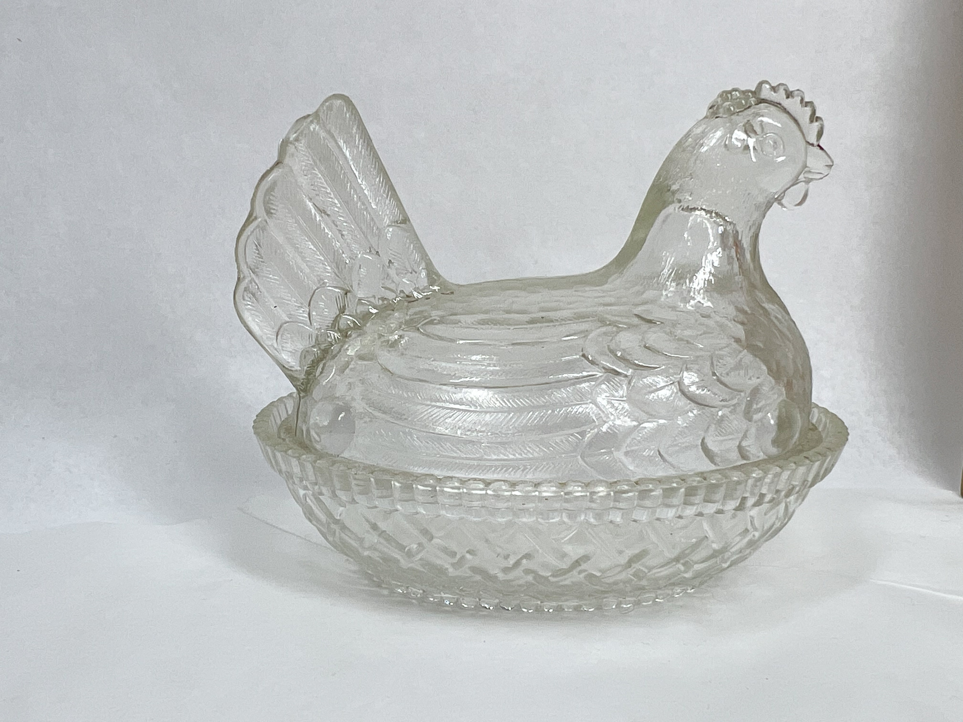 PRESSED CLEAR GLASS HEN ON NEST