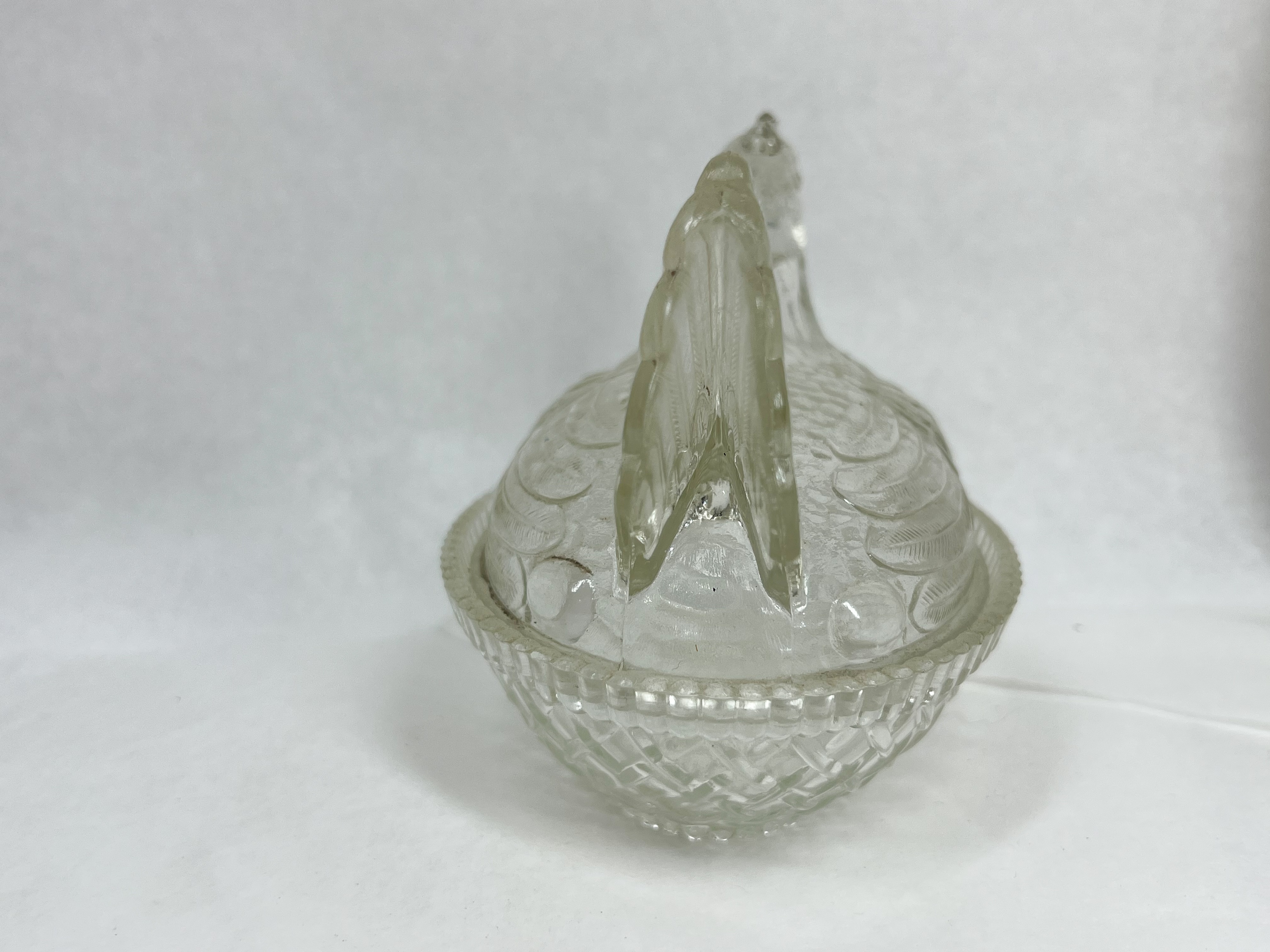 PRESSED CLEAR GLASS HEN ON NEST