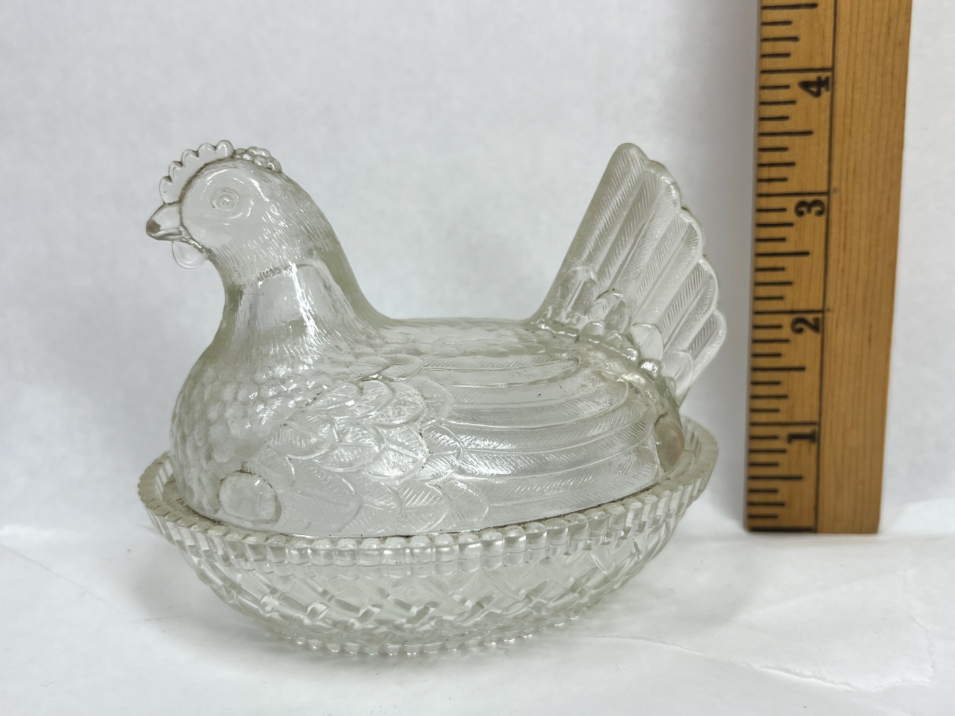 PRESSED CLEAR GLASS HEN ON NEST