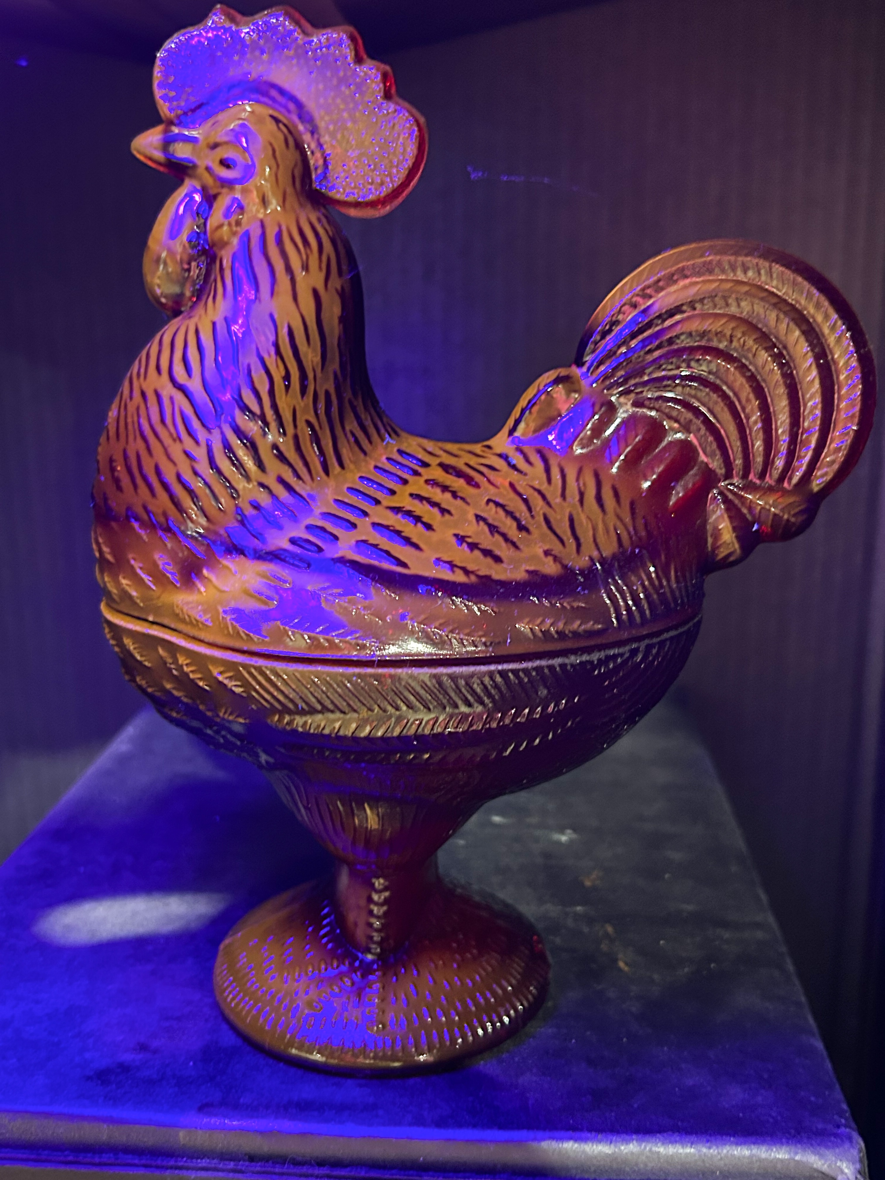 ROSSO RUBY GLASS STANDING ROOSTER CANDY DISH