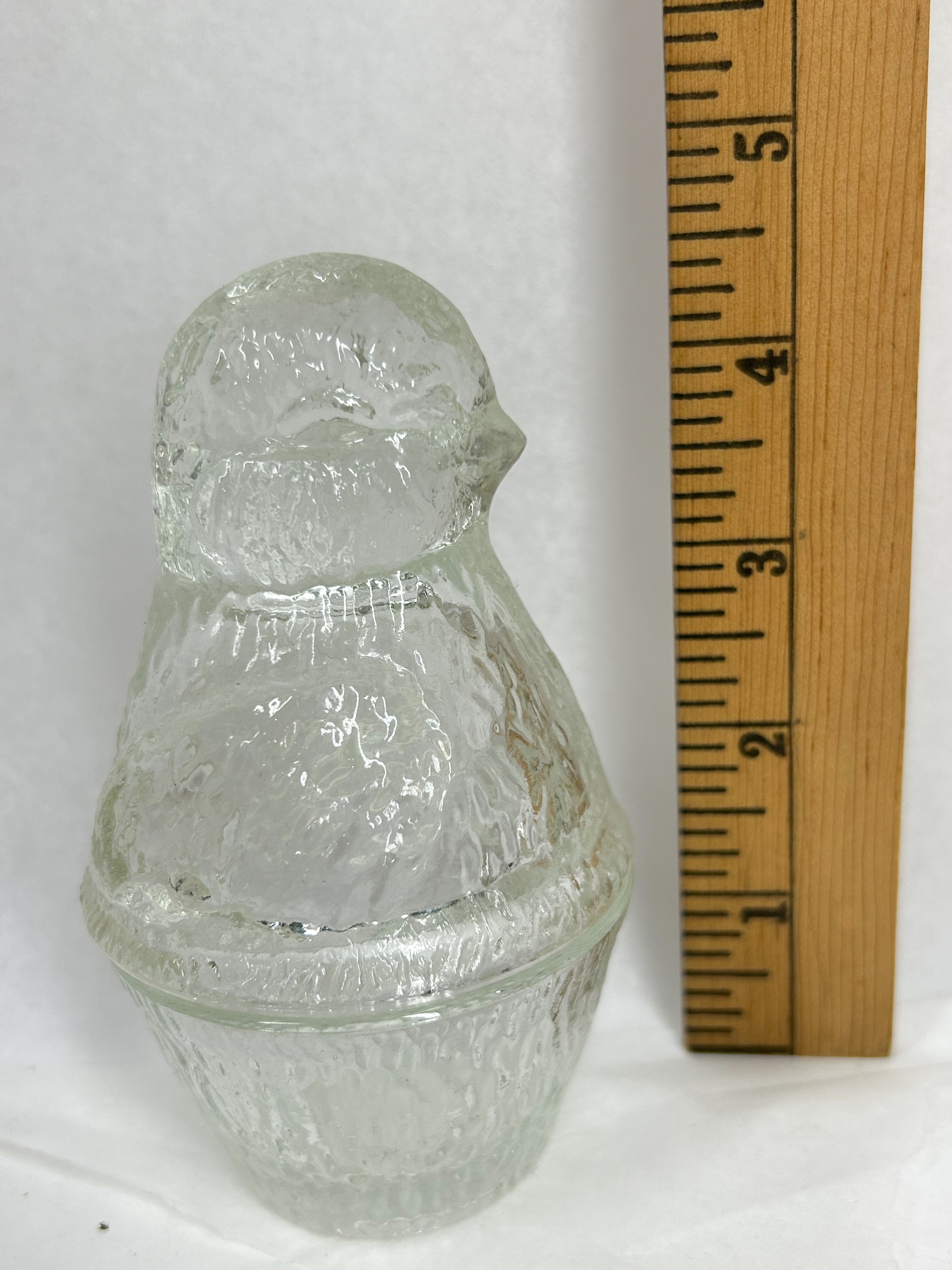TEXTURED CLEAR GLASS CHICK CANDY DISH
