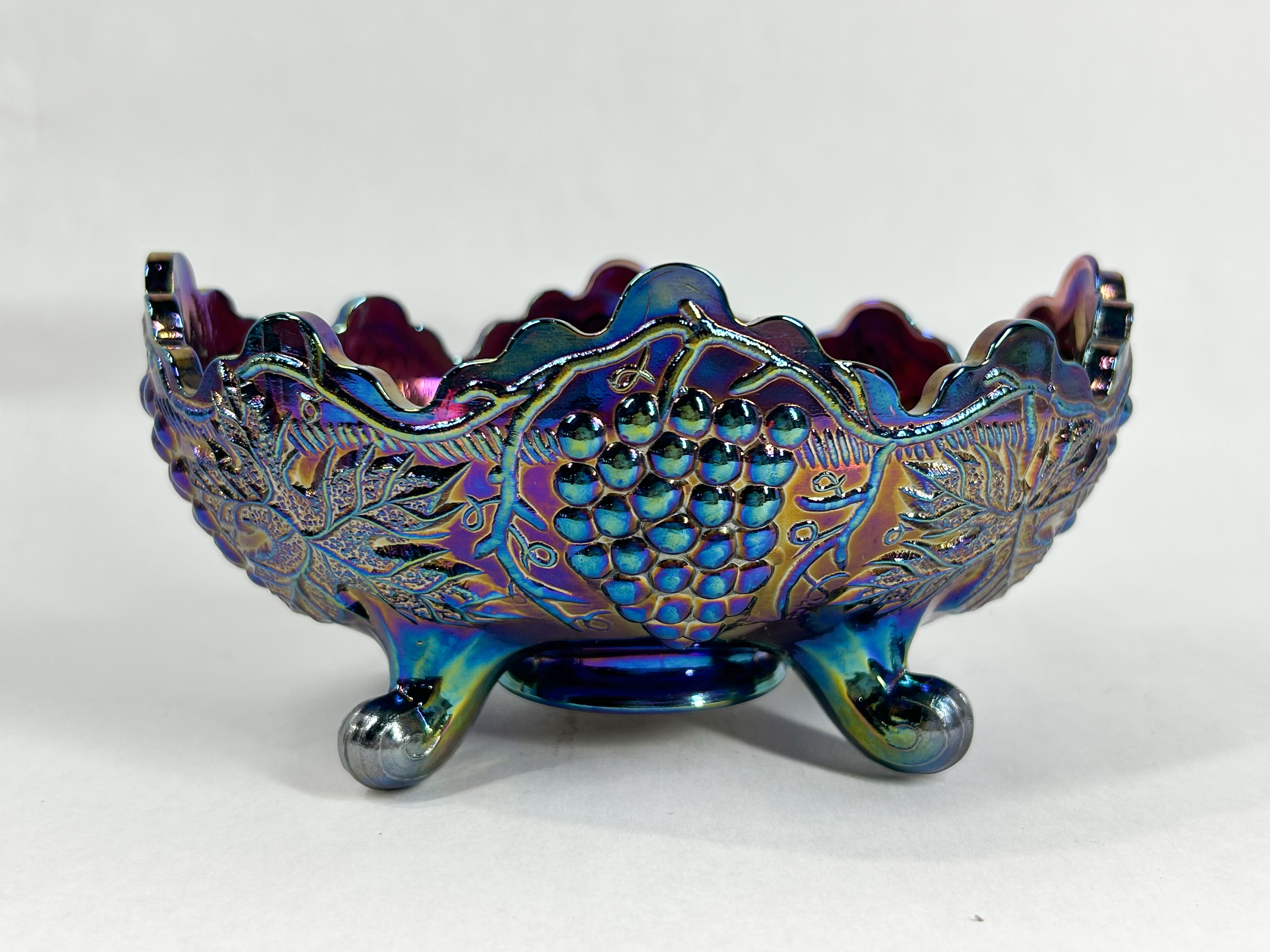 NORTHWOOD AMETHYST CARNIVAL GLASS BOWL