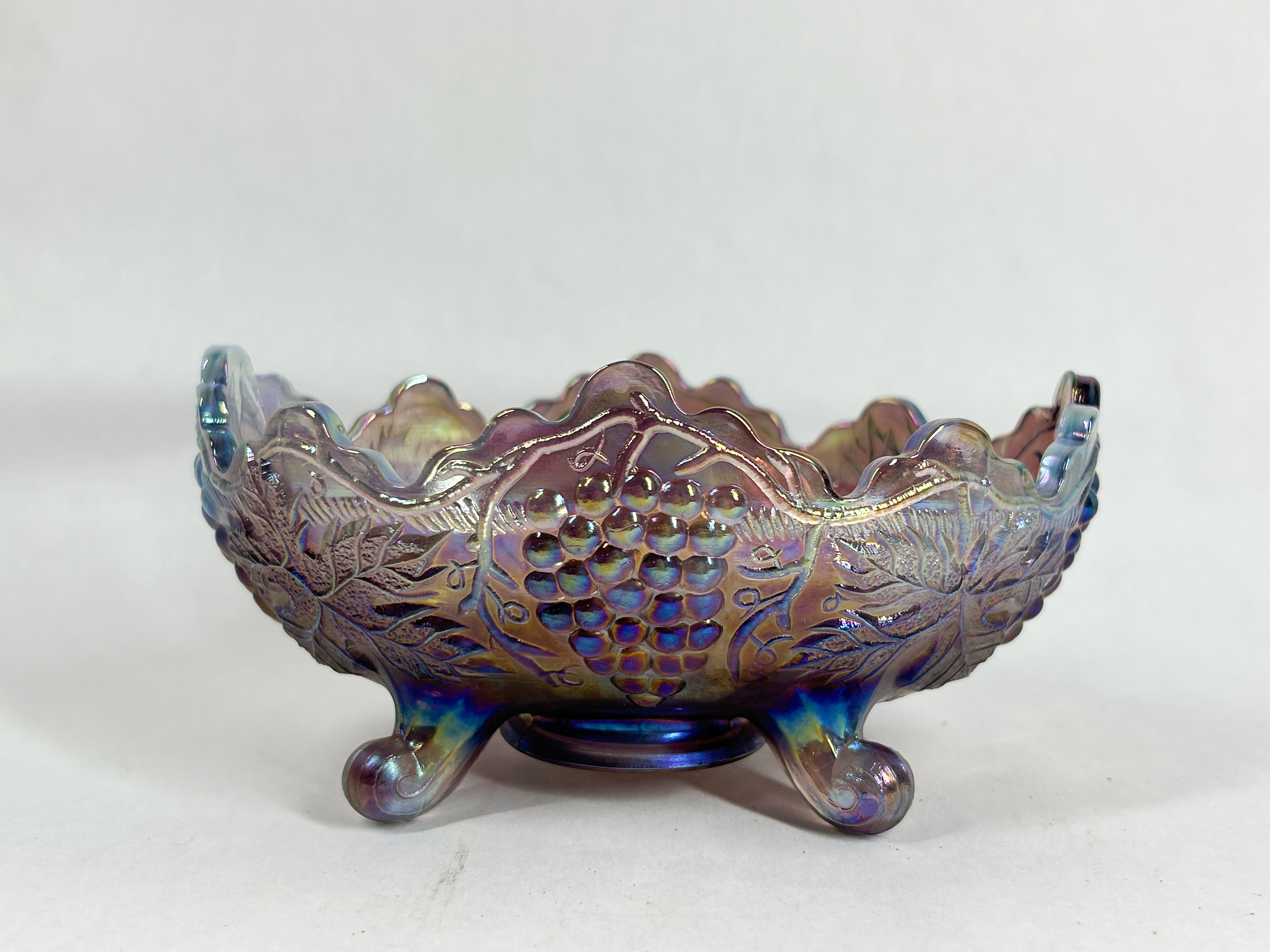 IRIDESCENT AMETHYST GLASS FOOTED BOWL