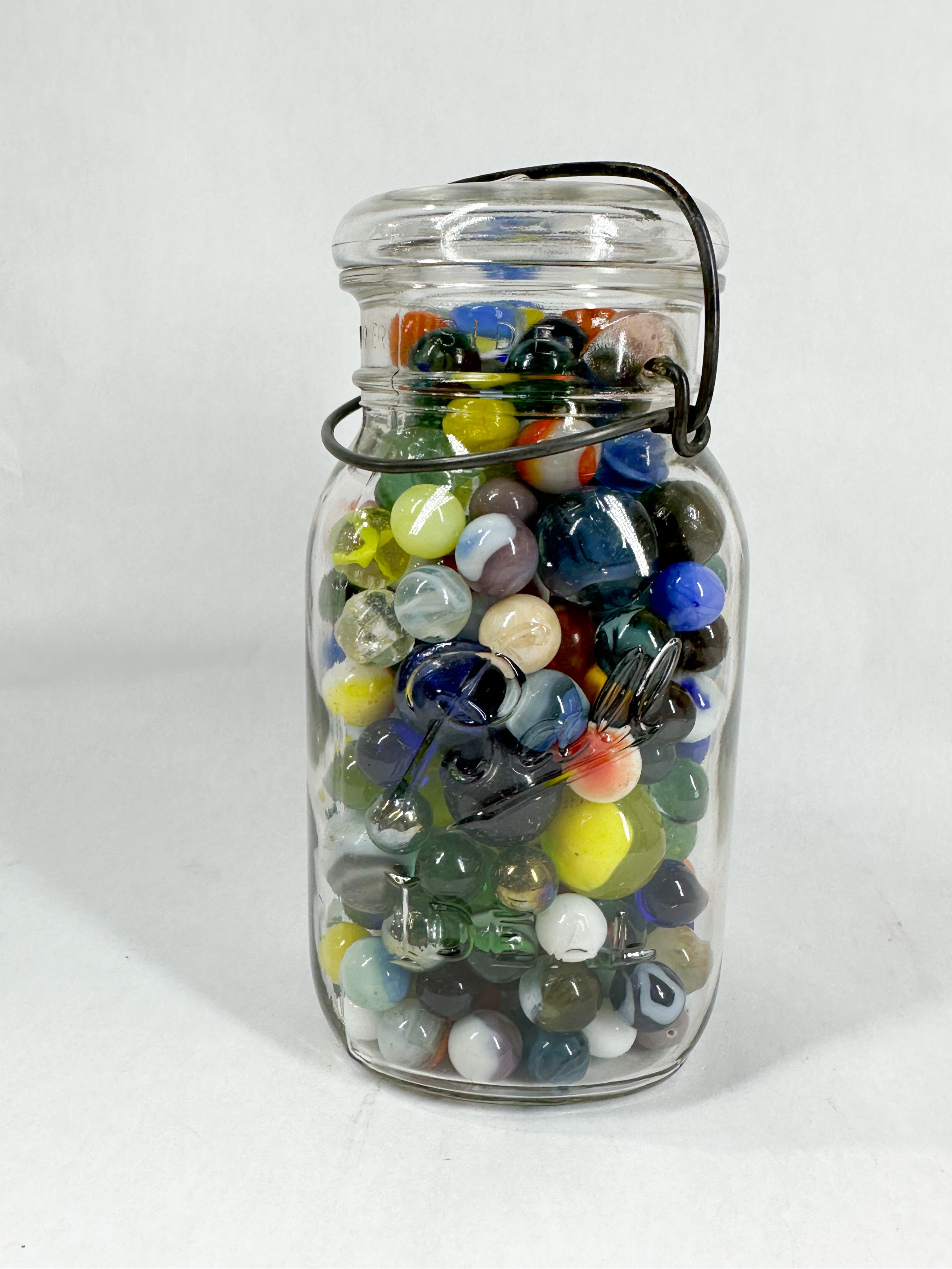 IDEAL GLASS JAR AND VINTAGE MARBLES