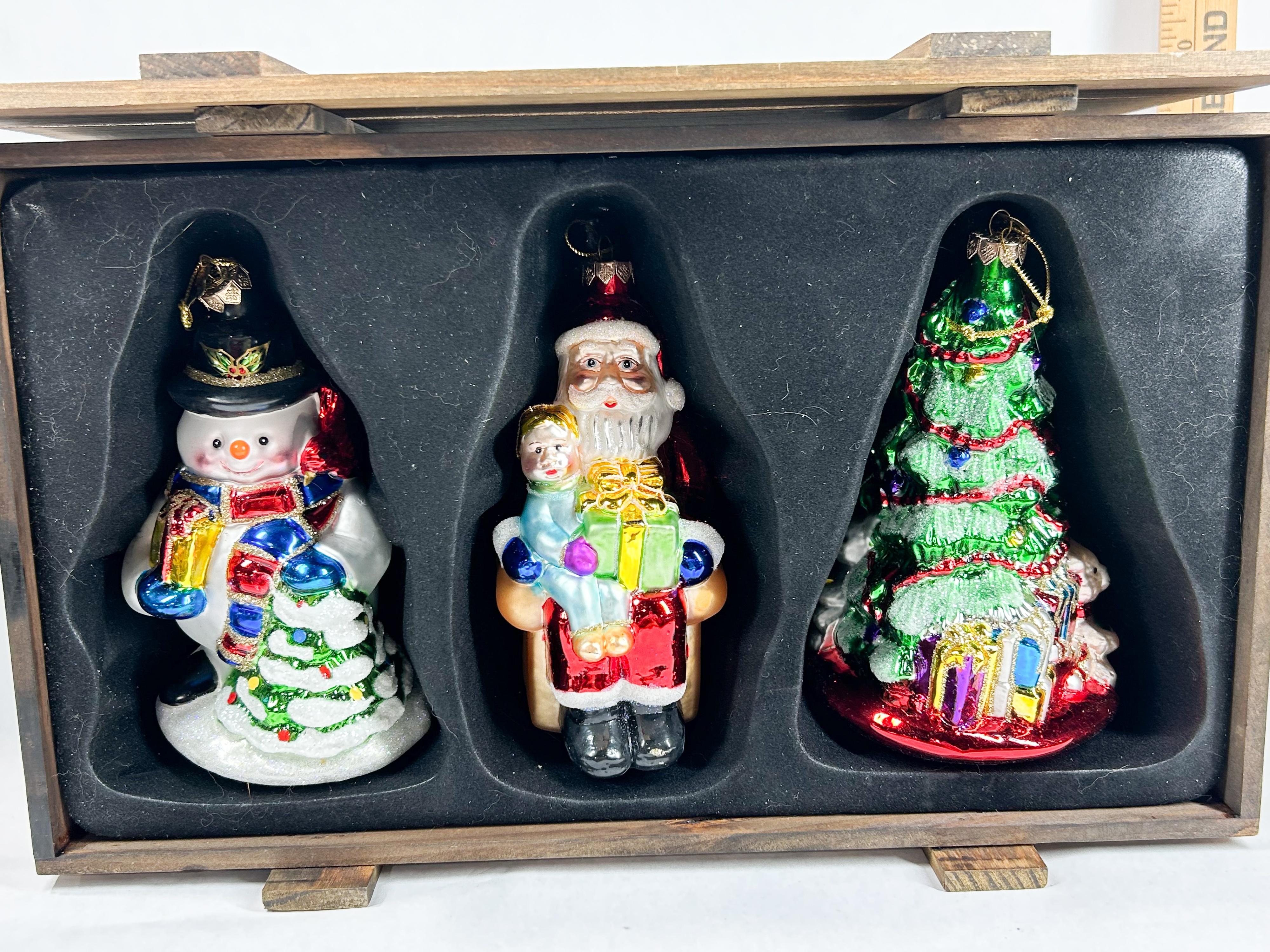 THOMAS PACCONI GLASS CHRISTMAS ORNAMENTS, 2002