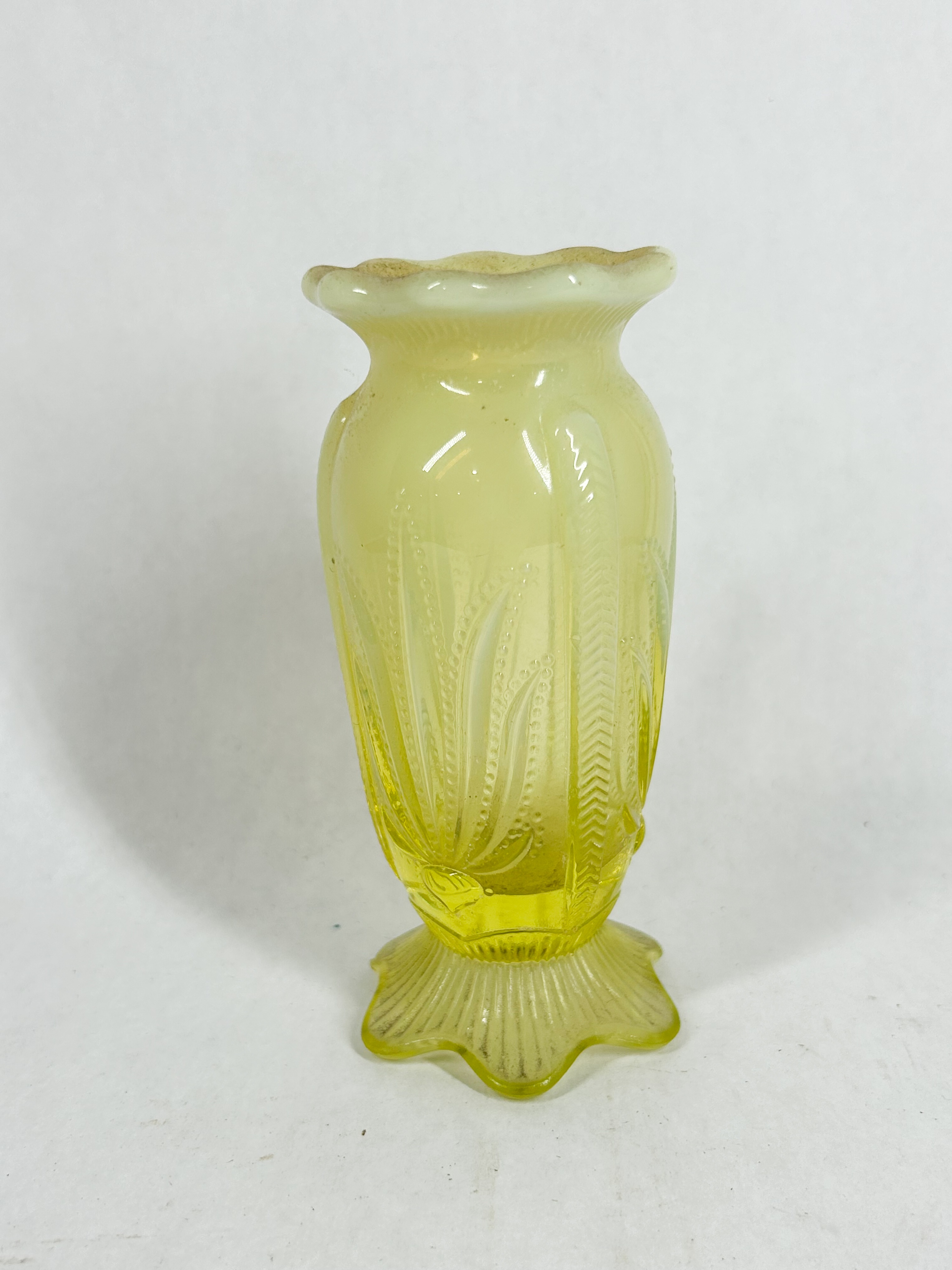 FENTON CACTUS TOPAZ OPALESCENT VASE