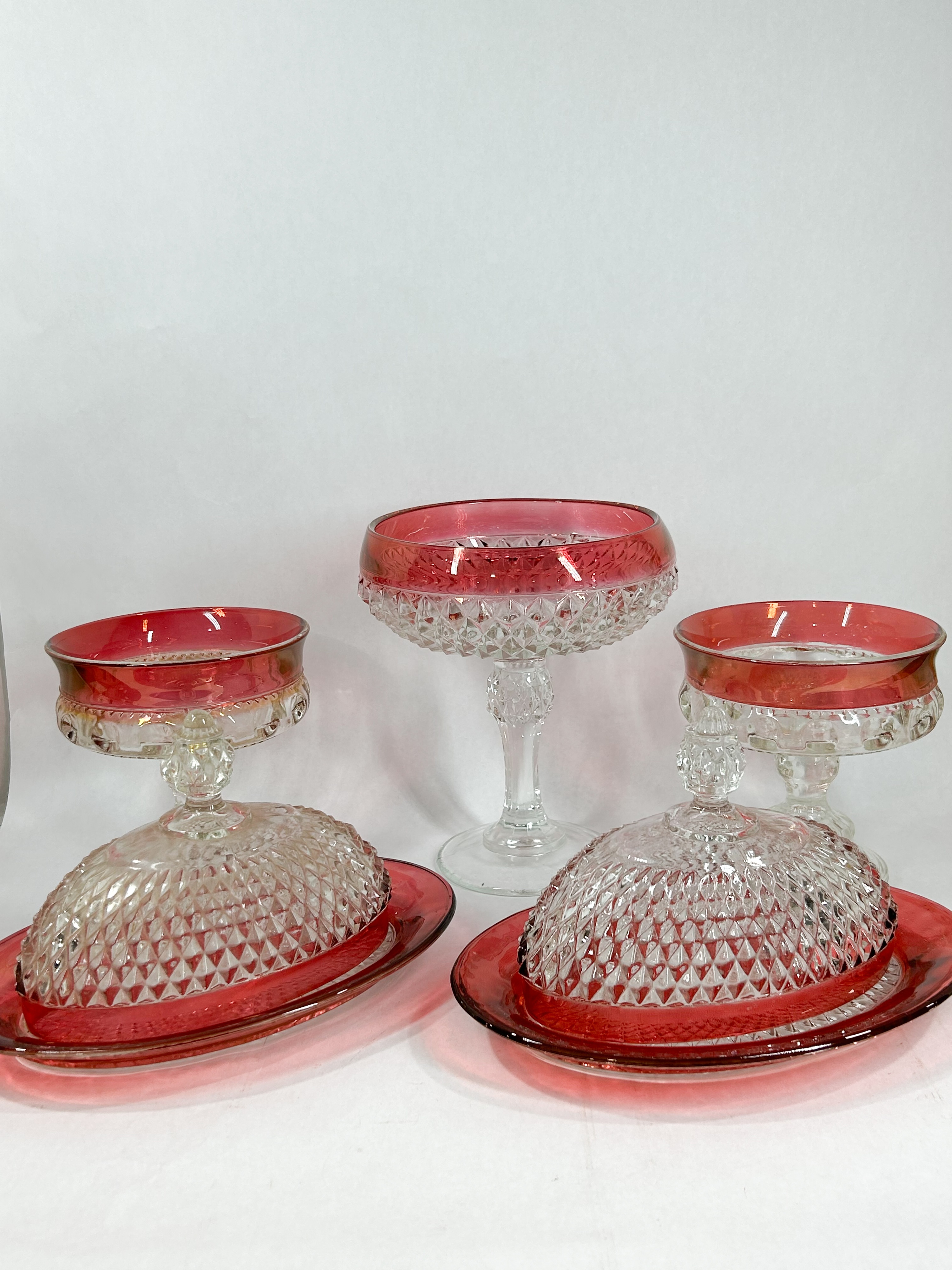 INDIANA RUBY STAINED GLASS TABLEWARE