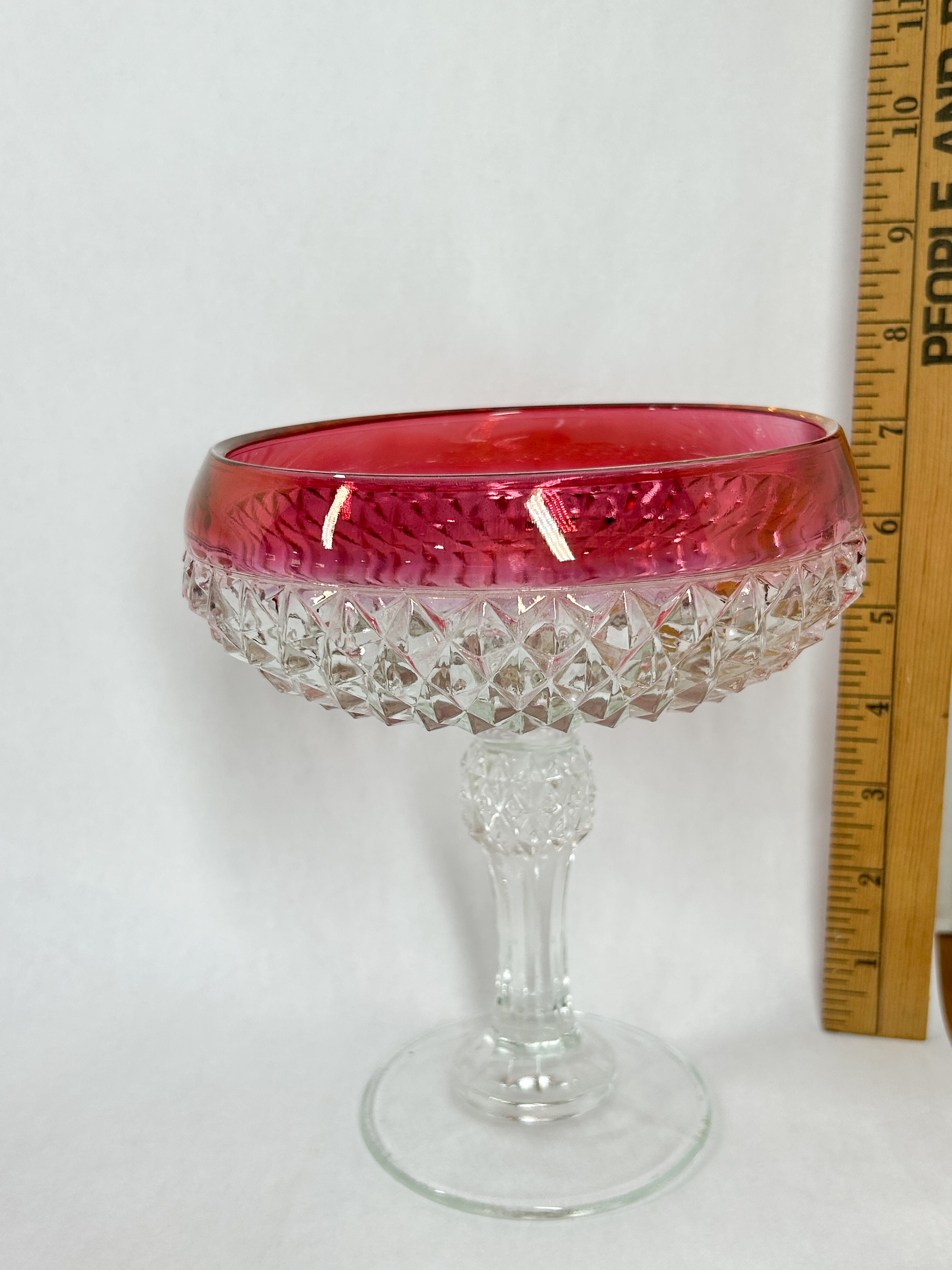 INDIANA RUBY STAINED GLASS TABLEWARE