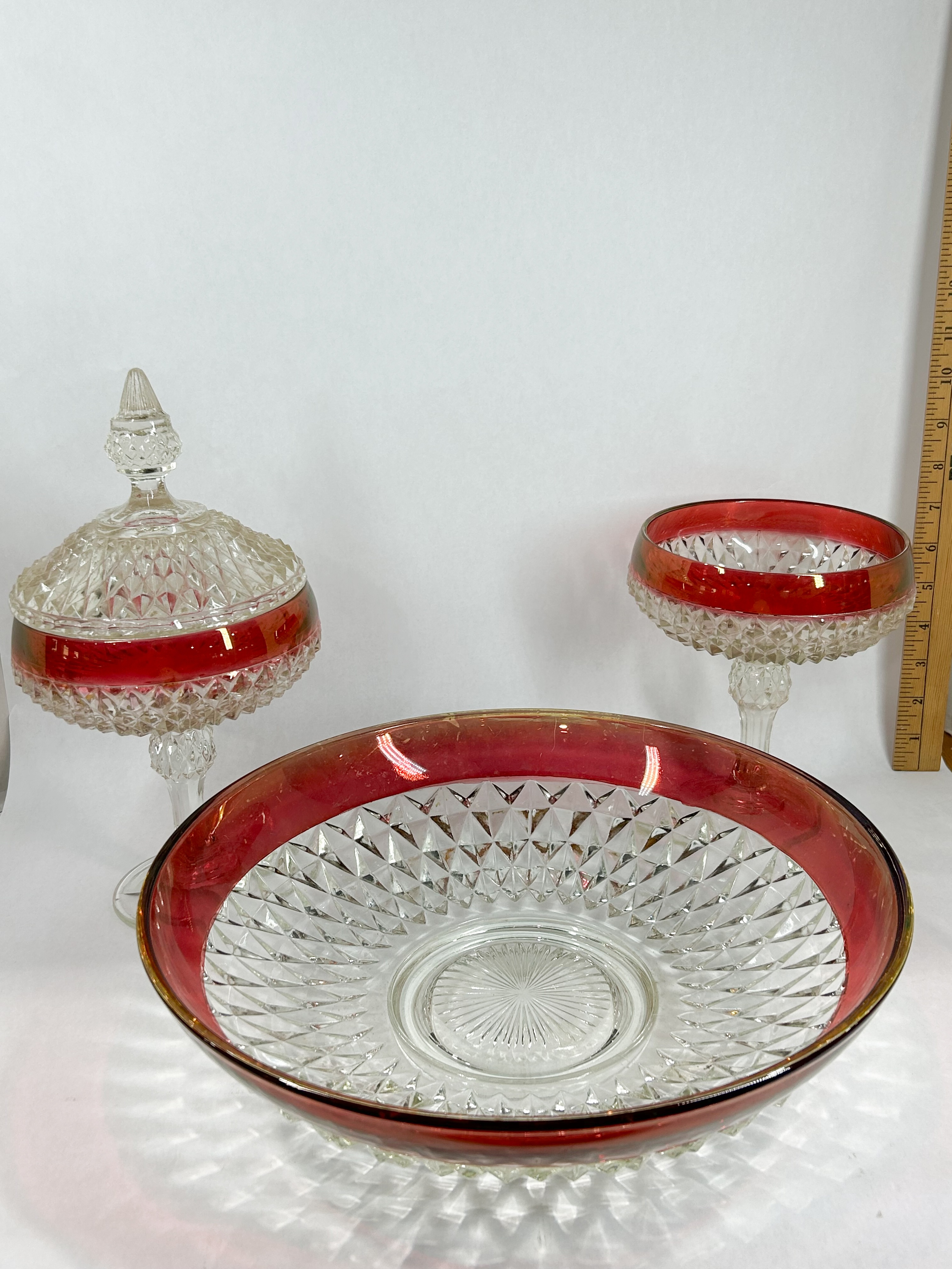 INDIANA RUBY STAINED DIAMOND POINT GLASS TABLEWARE