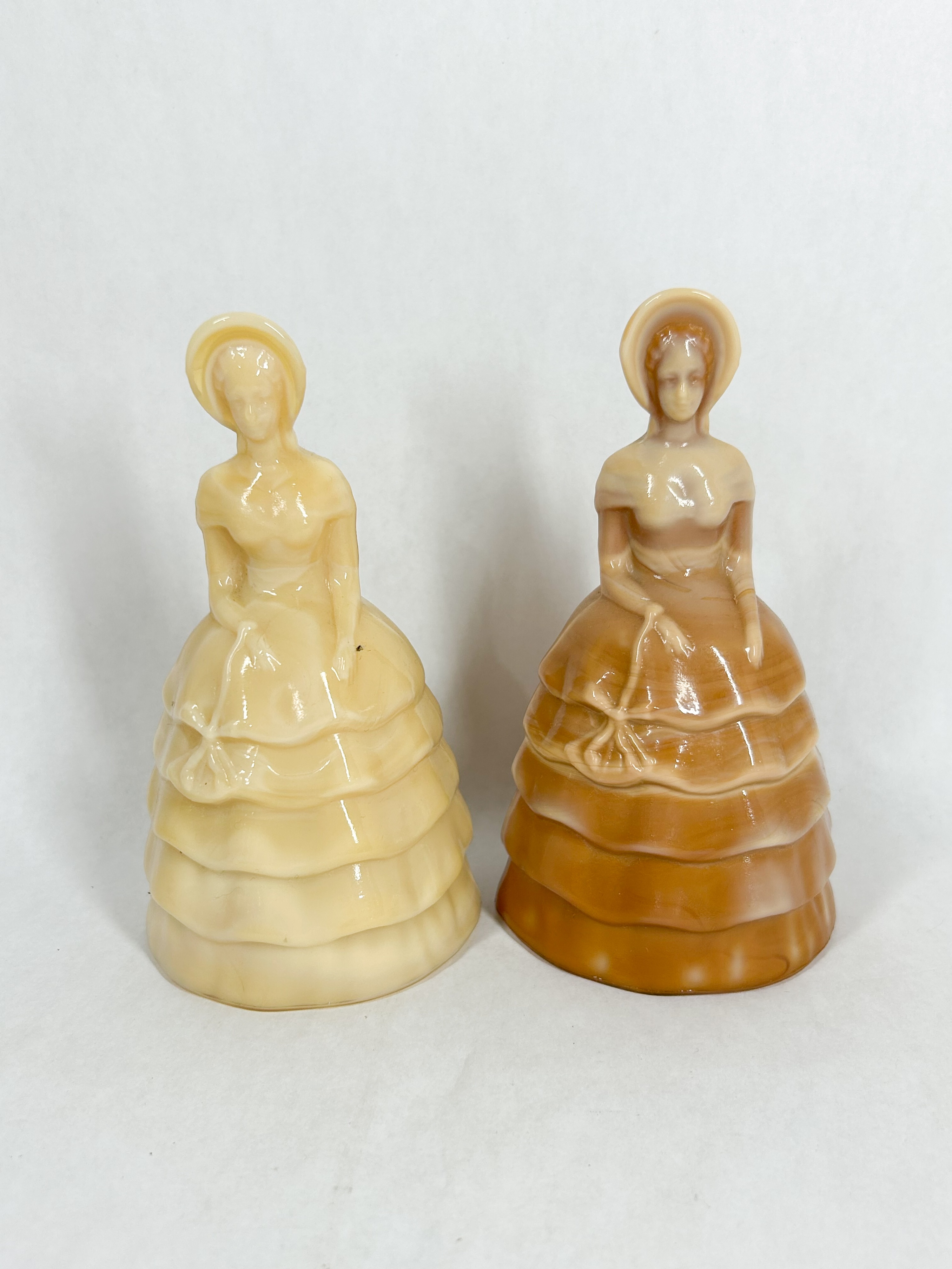 SUMMIT ART GLASS MELANIE SLAG BELLS, 1982