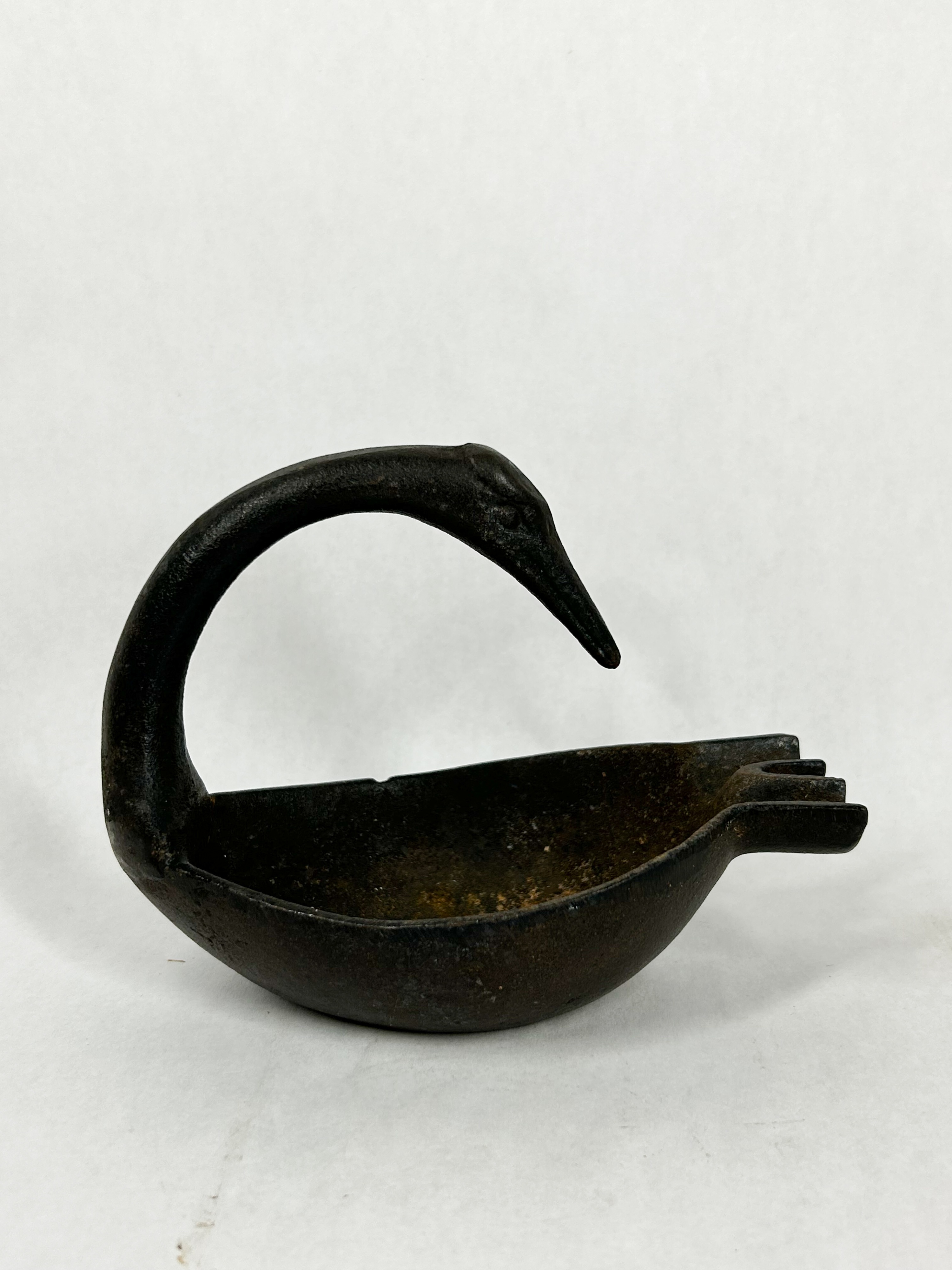 CAST IRON SWAN CRUSIE LAMP